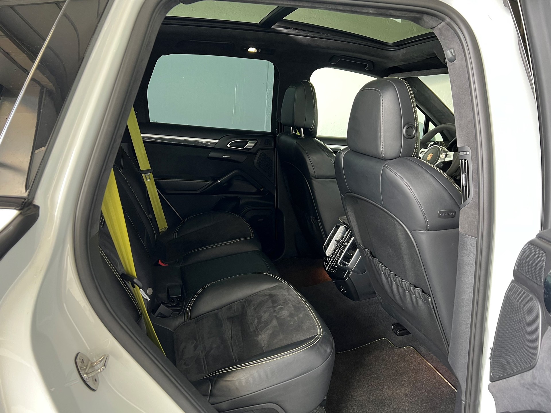 PORSCHE Cayenne GTS-image-27