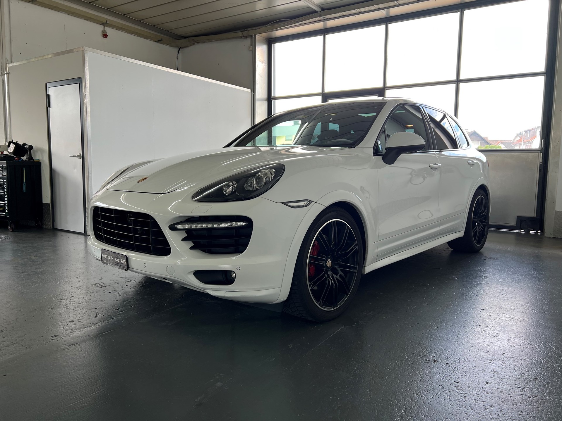 PORSCHE Cayenne GTS-image-4