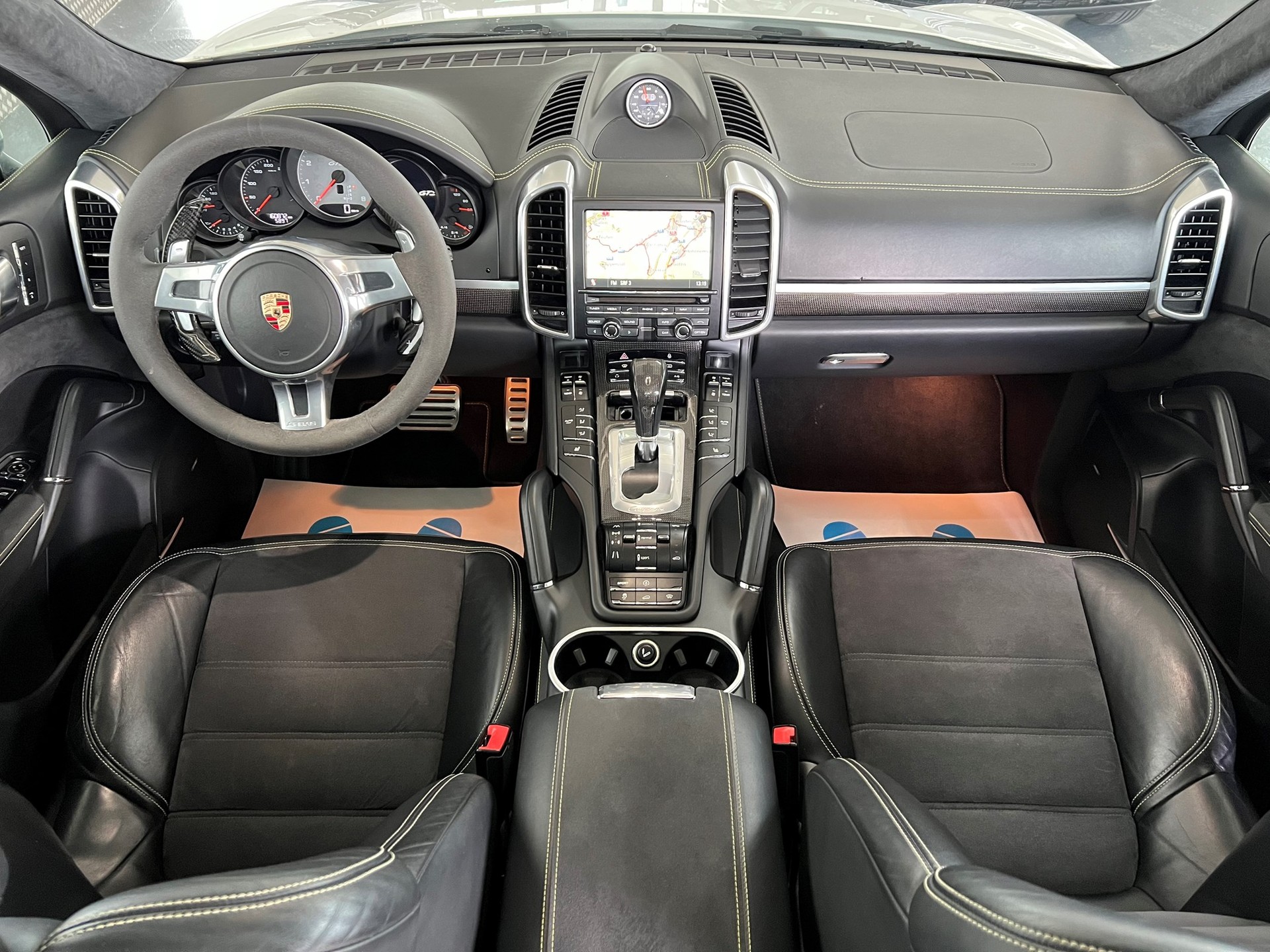 PORSCHE Cayenne GTS-image-19