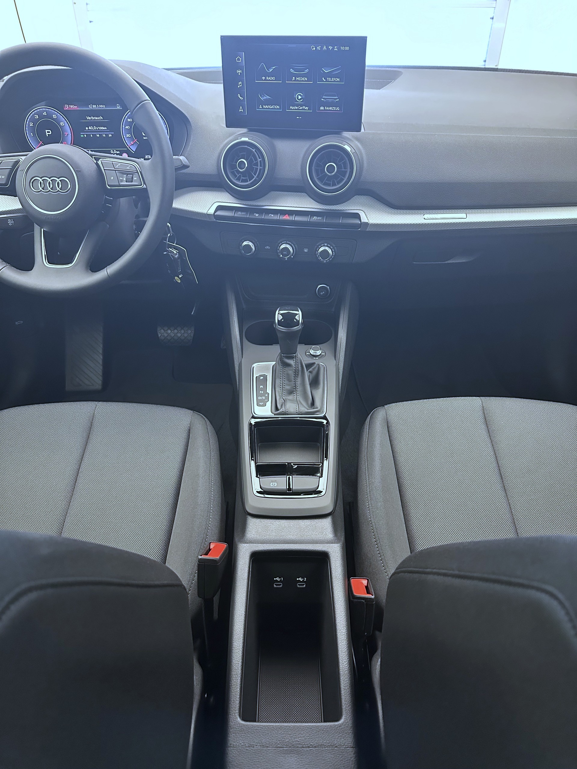 AUDI Q2 35 TFSI S-tronic-image-9