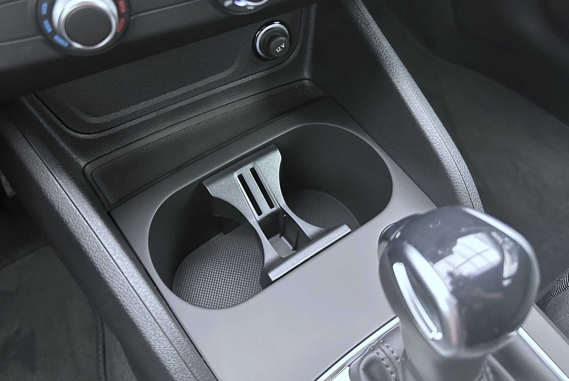 AUDI Q2 35 TFSI S-tronic-image-12