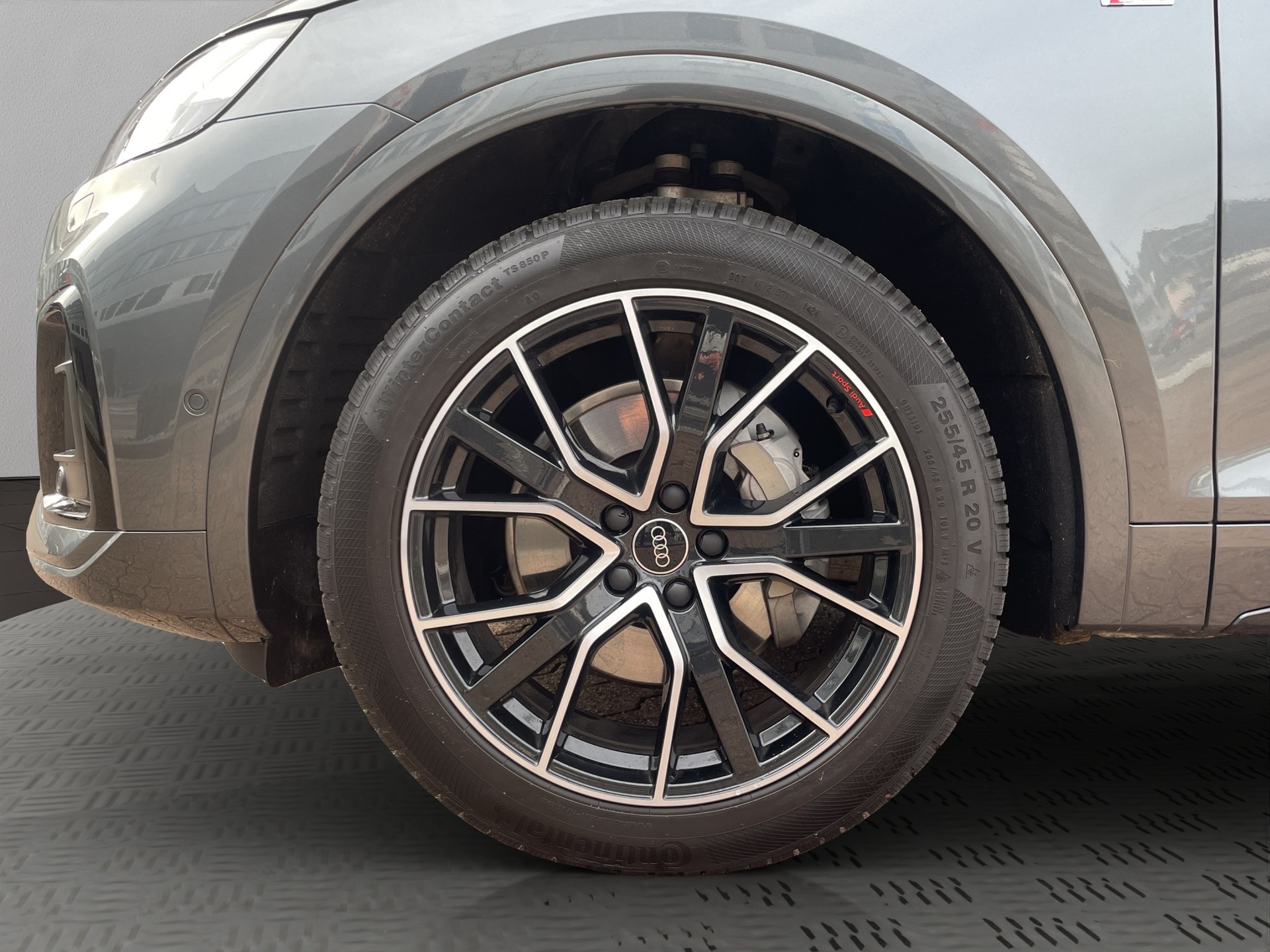 AUDI Q5 40 TFSI S line quattro S-tronic-image-10