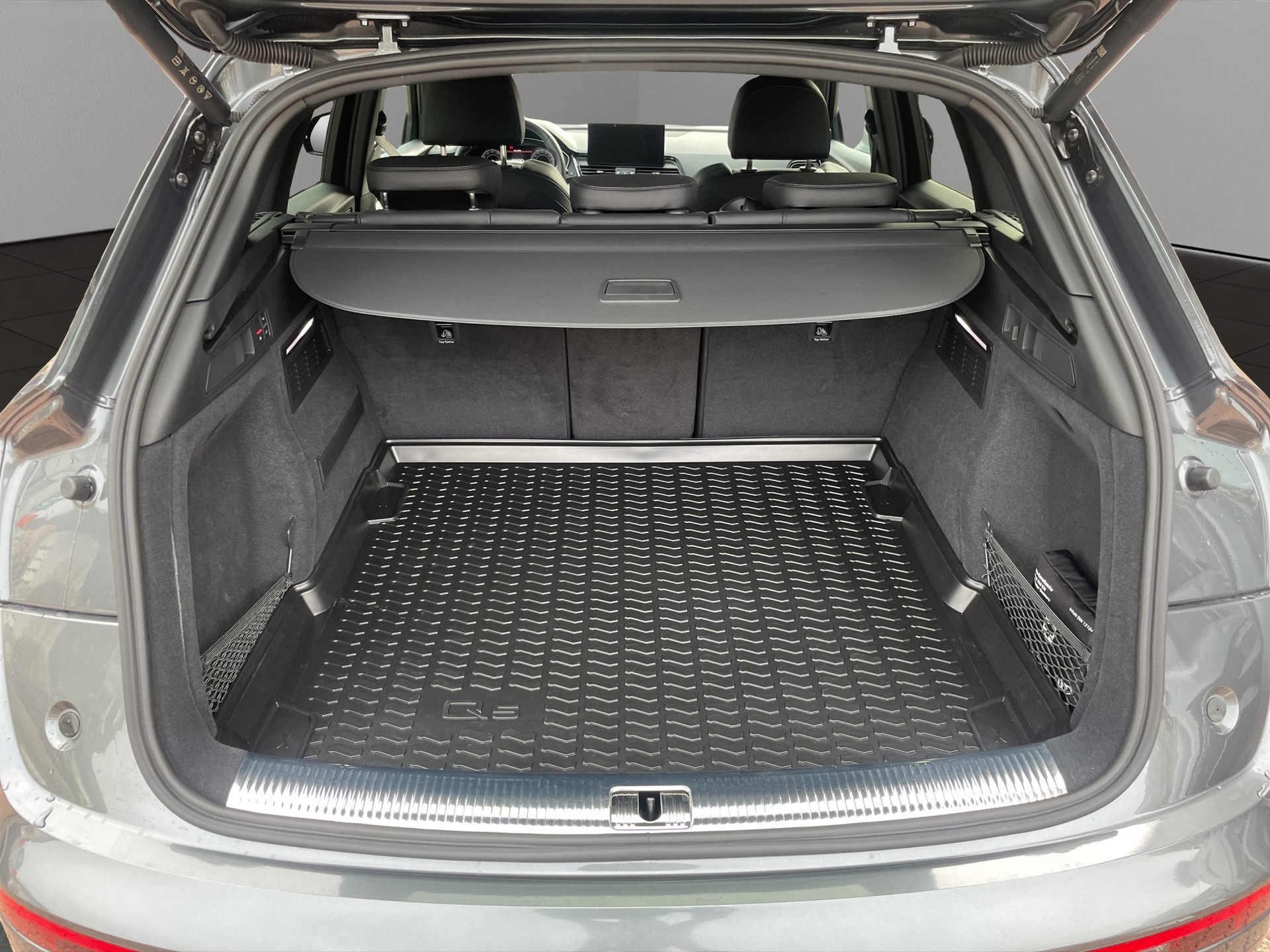 AUDI Q5 40 TFSI S line quattro S-tronic-image-9