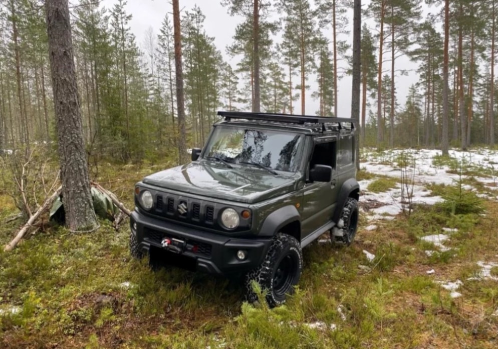 SUZUKI Jimny 1.5 4x4 Offroad mit Seilwinde-image-0