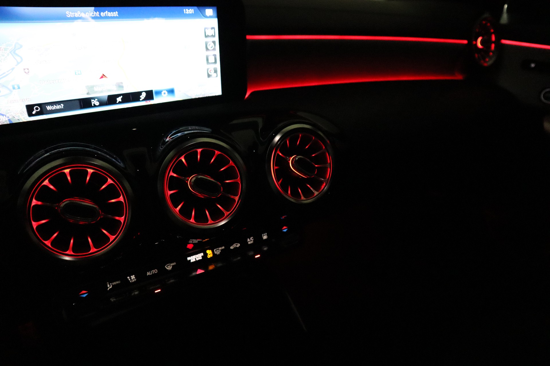 MERCEDES-BENZ CLA 35 AMG 4Matic 7G-DCT-image-19