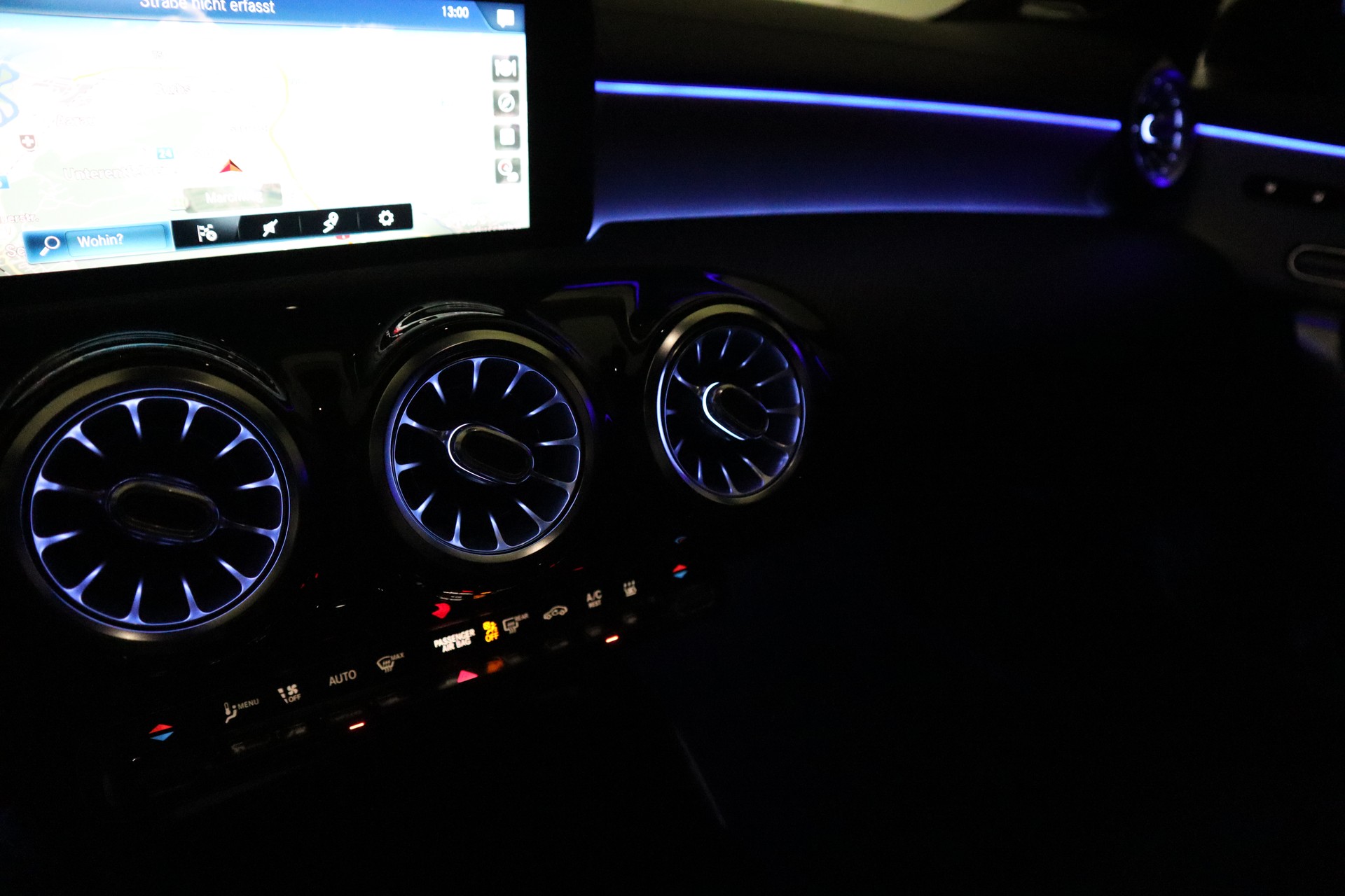 MERCEDES-BENZ CLA 35 AMG 4Matic 7G-DCT-image-18