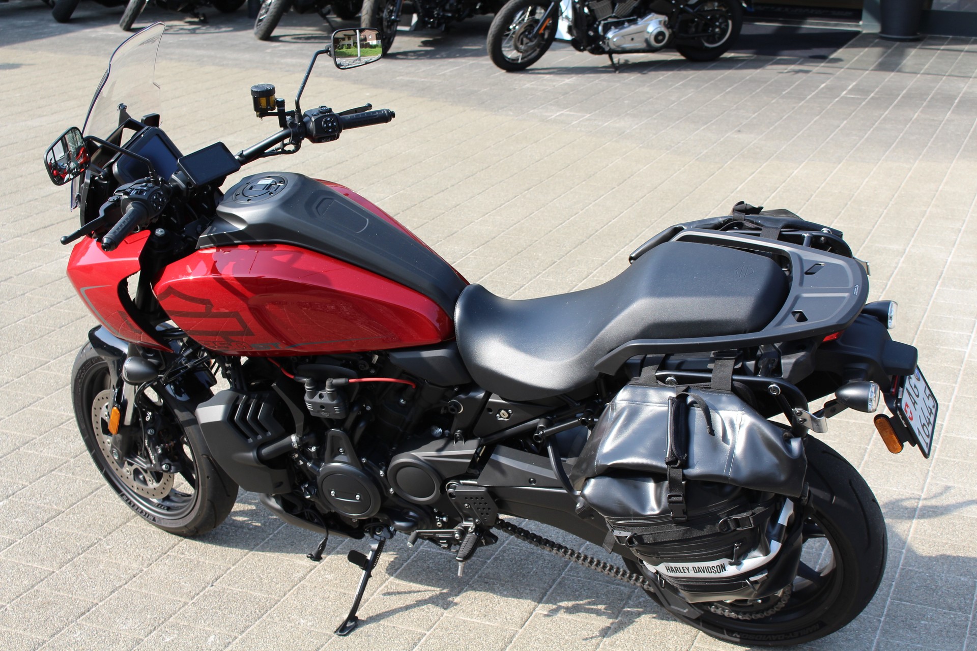 HARLEY-DAVIDSON RA1250ST Pan America ST-showroom-element-3