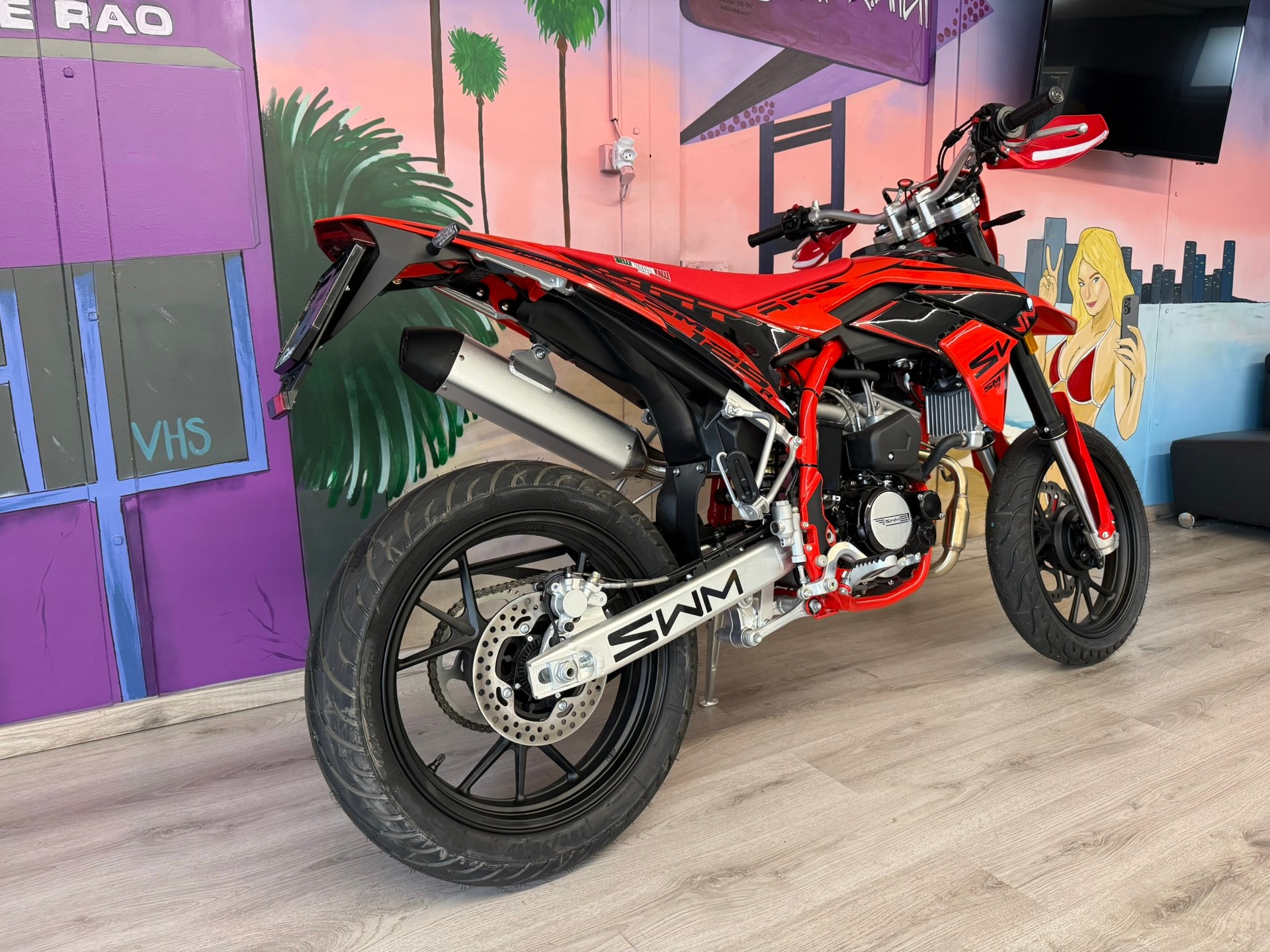 SWM SM 125 R-showroom-element-3