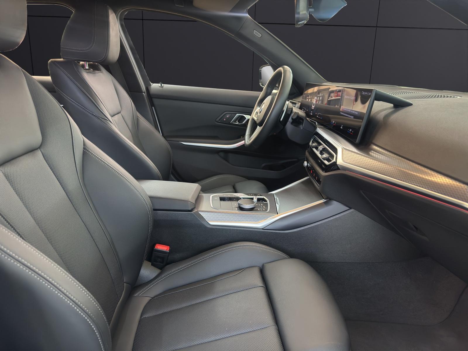 BMW 330d xDrive-image-14