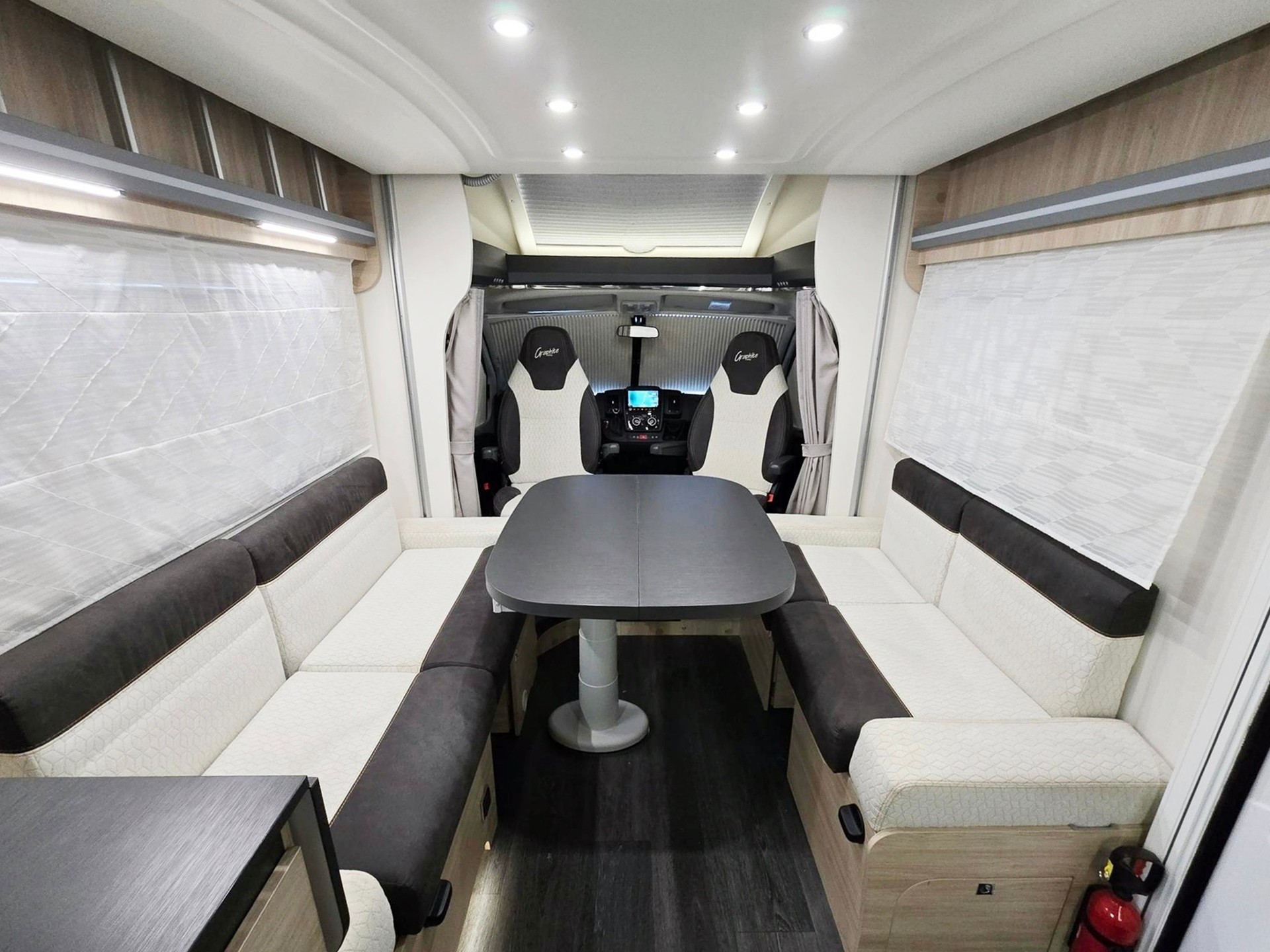 CHALLENGER 260 GRAPHITE EDITION VIP 2,3 DIESEL 9G-AUTOMAT FIAT DUCATO MJ 140-image-6