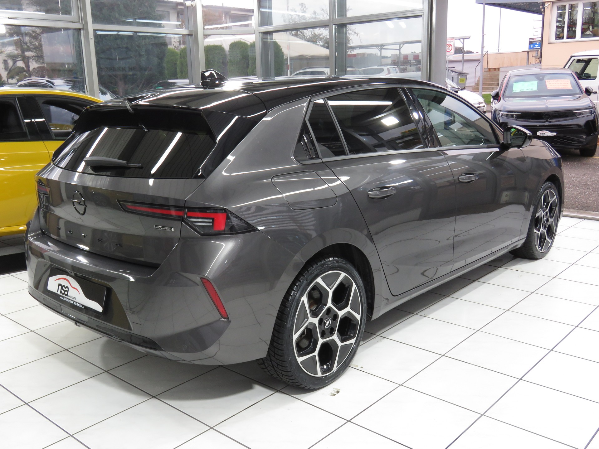 OPEL Astra 1.6 PHEV Turbo Swiss Plus Automat-image-3