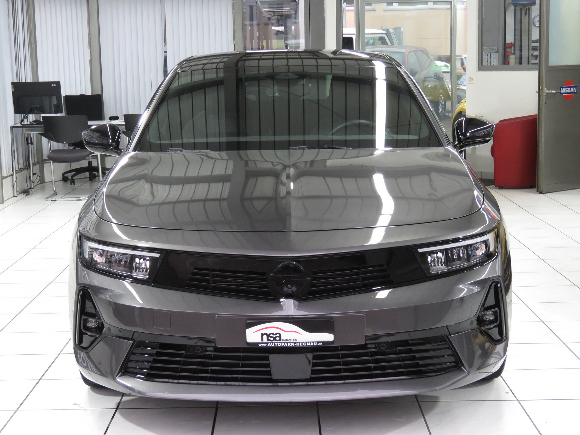 OPEL Astra 1.6 PHEV Turbo Swiss Plus Automat-image-1