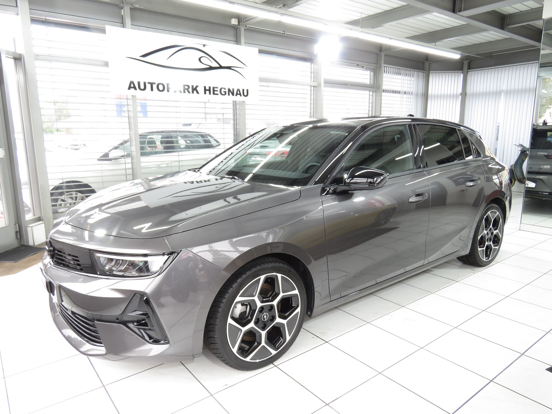 OPEL Astra 1.6 PHEV Turbo Swiss Plus Automat