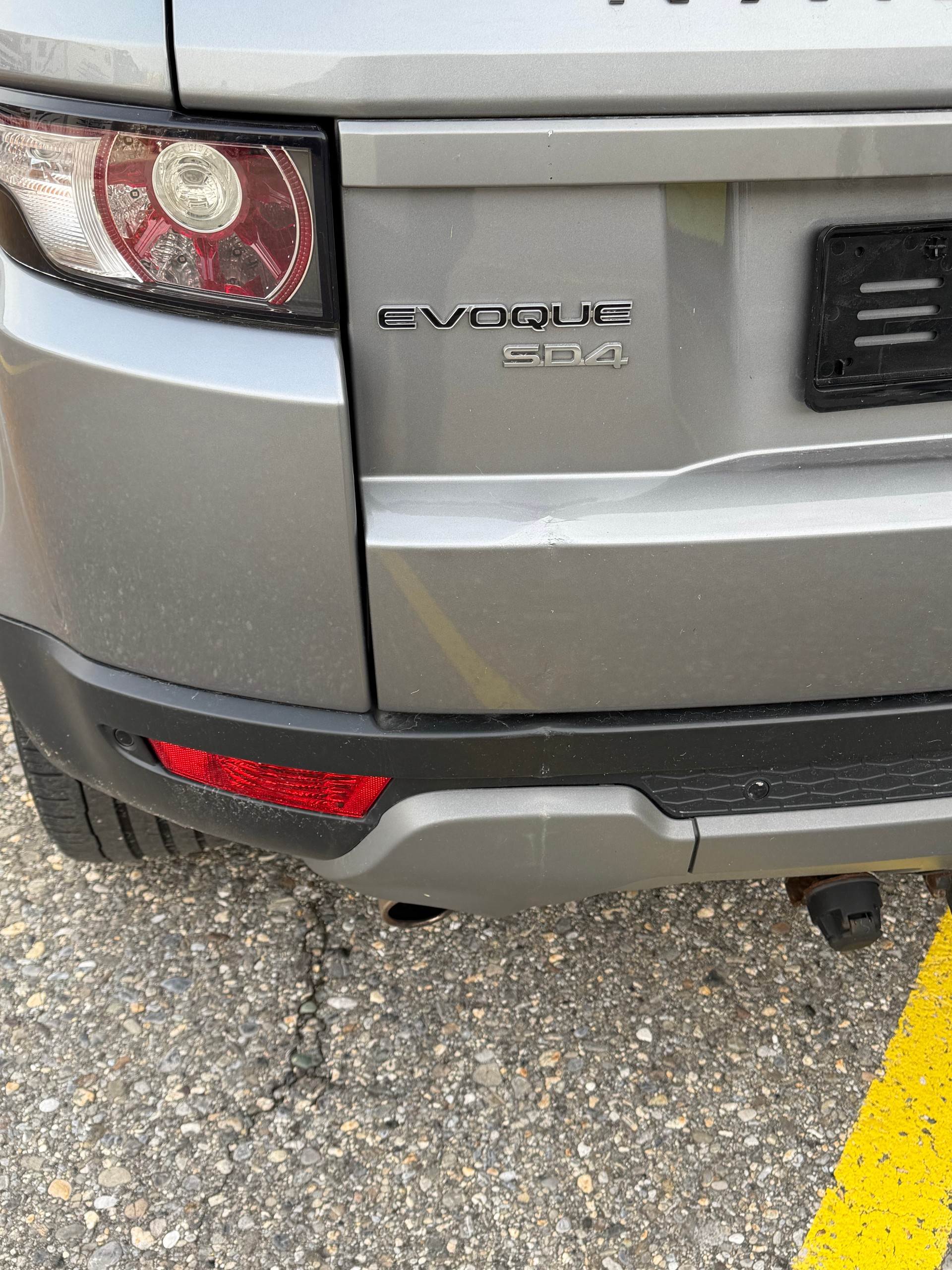 LAND ROVER Range Rover Evoque 2.2 SD4 Pure-image-5