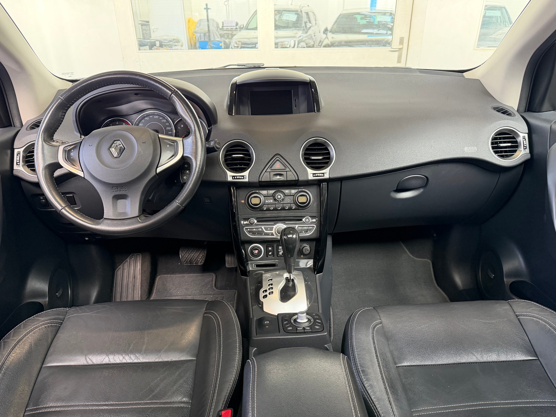 RENAULT Koleos 2.0 dCi Exception 4x4 Automatic-image-4