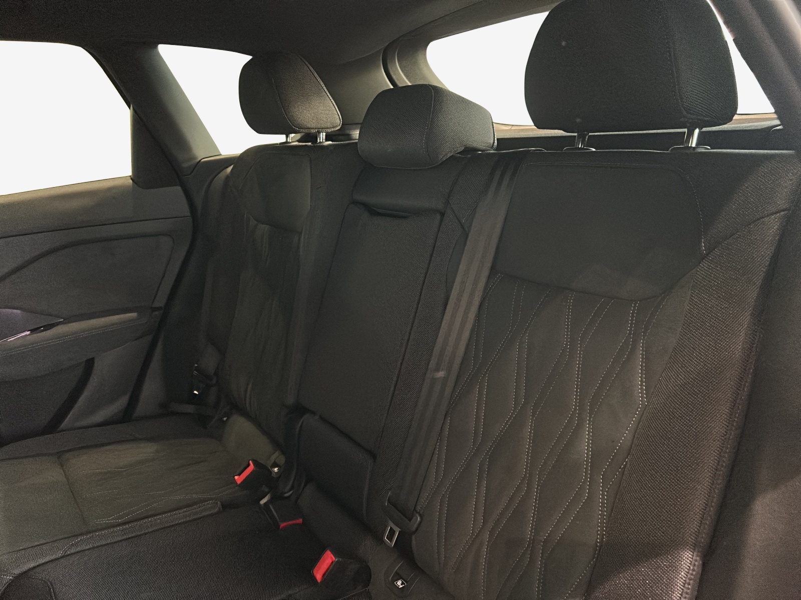 AUDI Q3 SUV 110 kW TFSI S tronic-image-11