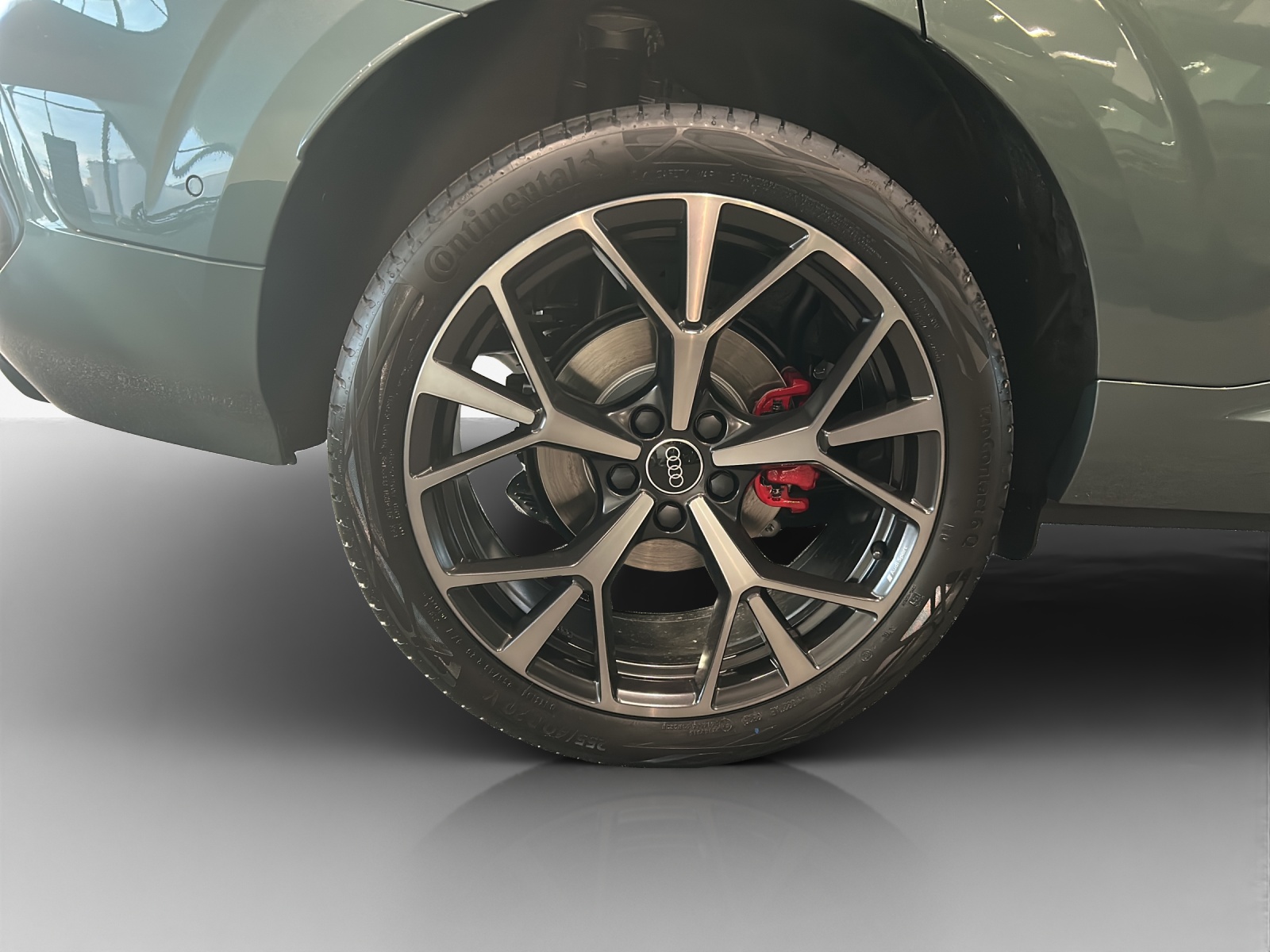AUDI Q3 SUV 110 kW TFSI S tronic-image-16