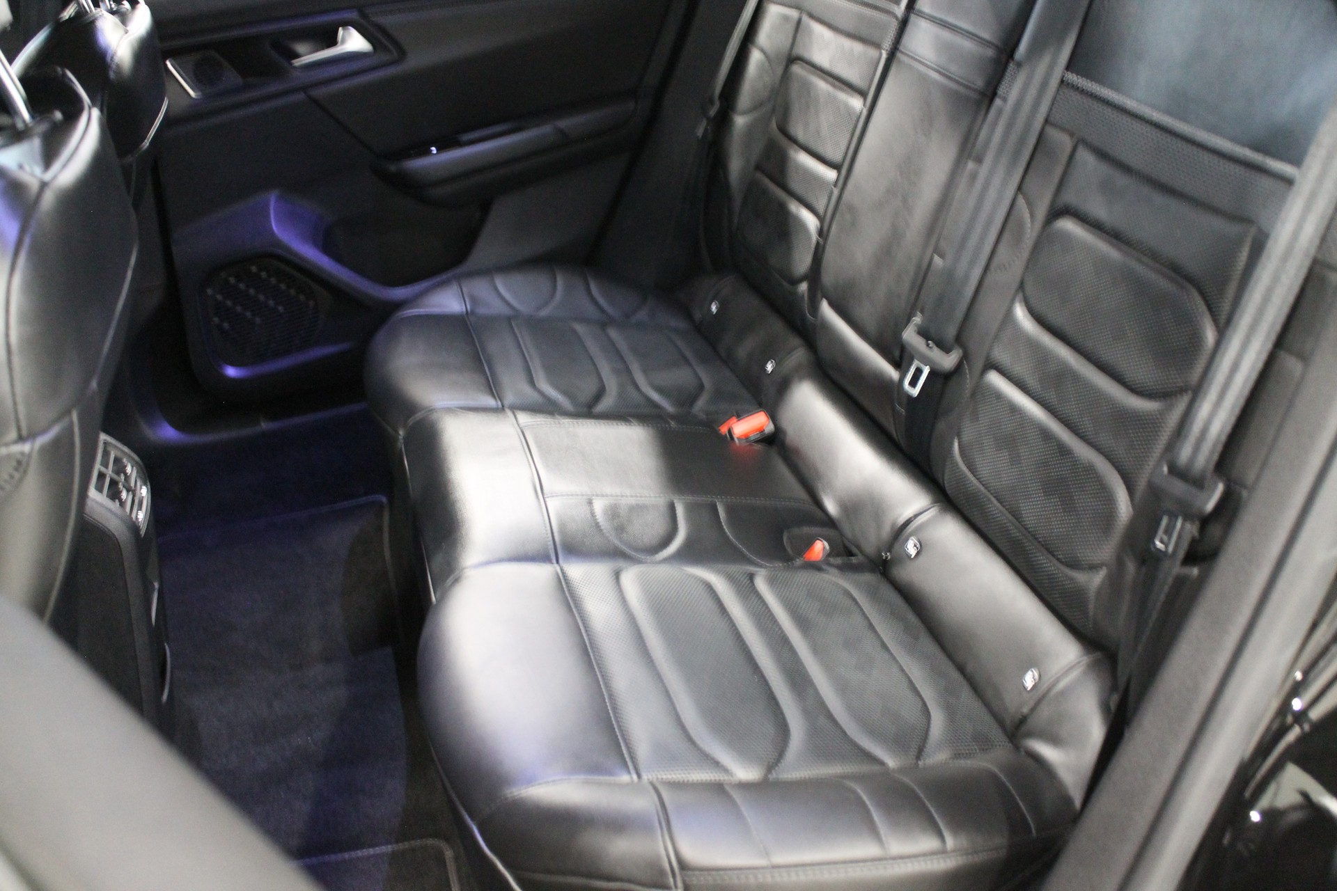 CITROEN C5 X 1.6i PHEV Shine Pack e-EAT8-image-13