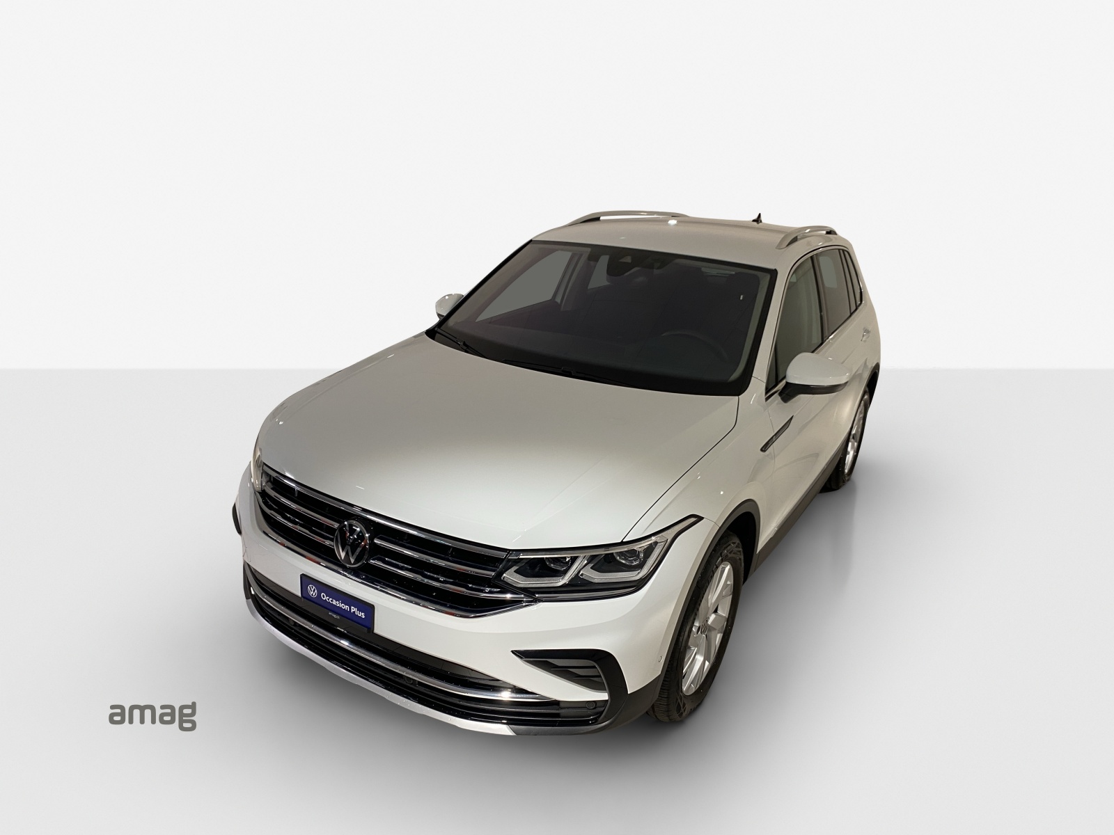 VW Tiguan 2.0 TDI SCR Elegance 4Motion DSG-image-15