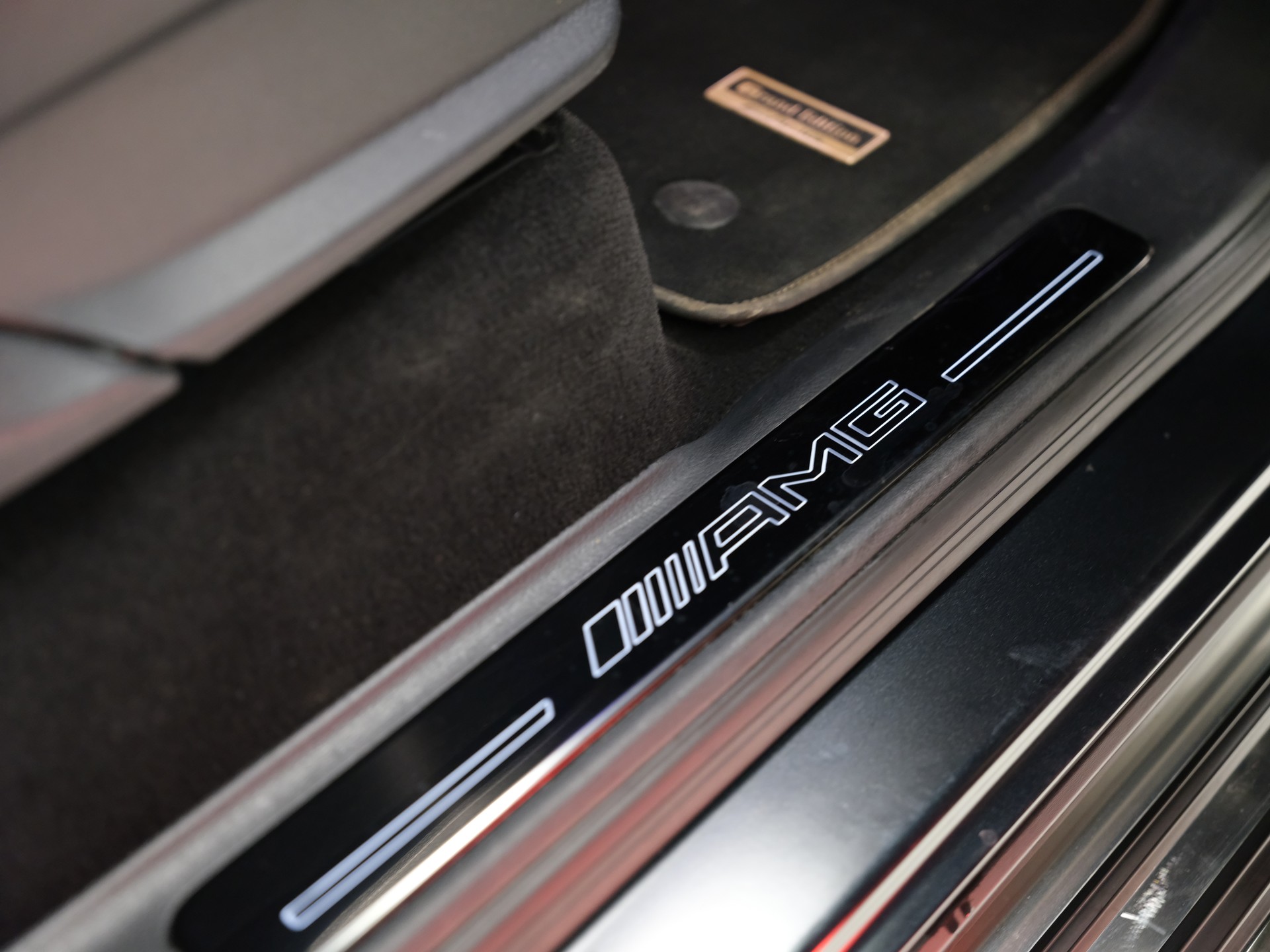 MERCEDES-BENZ G 63 AMG Speedshift Plus G-Tronic *GRAND-EDITION*-image-22