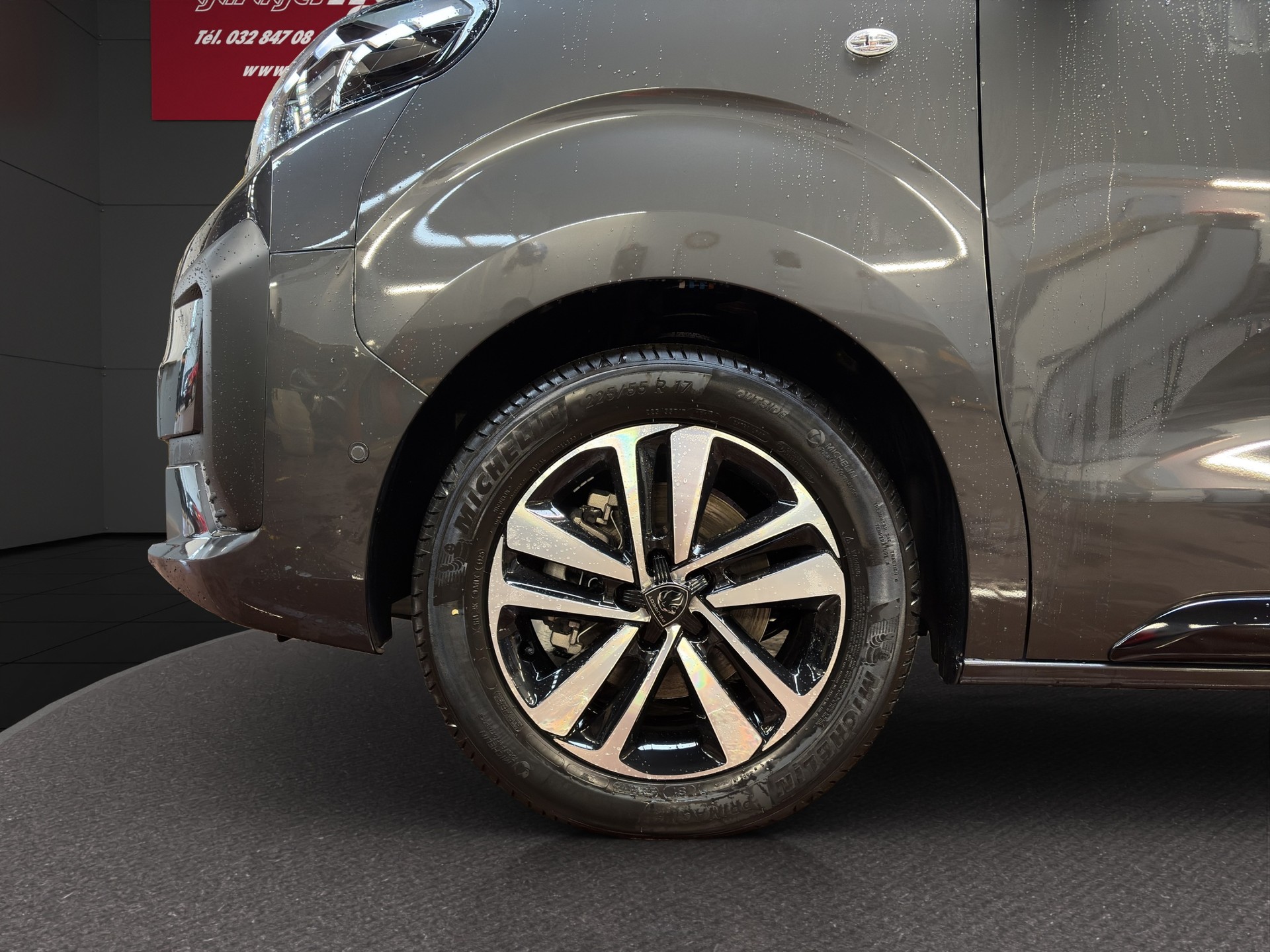 PEUGEOT Traveller Business VIP Long-image-3