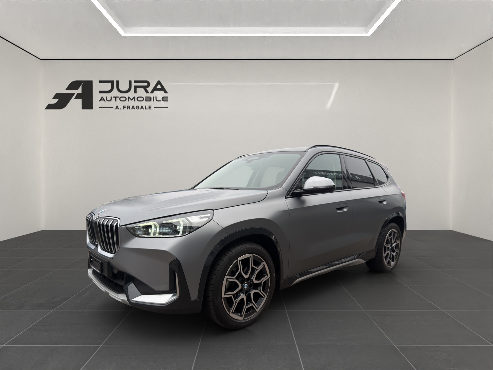 BMW X1 18d sDrive Pack xLine-image-1