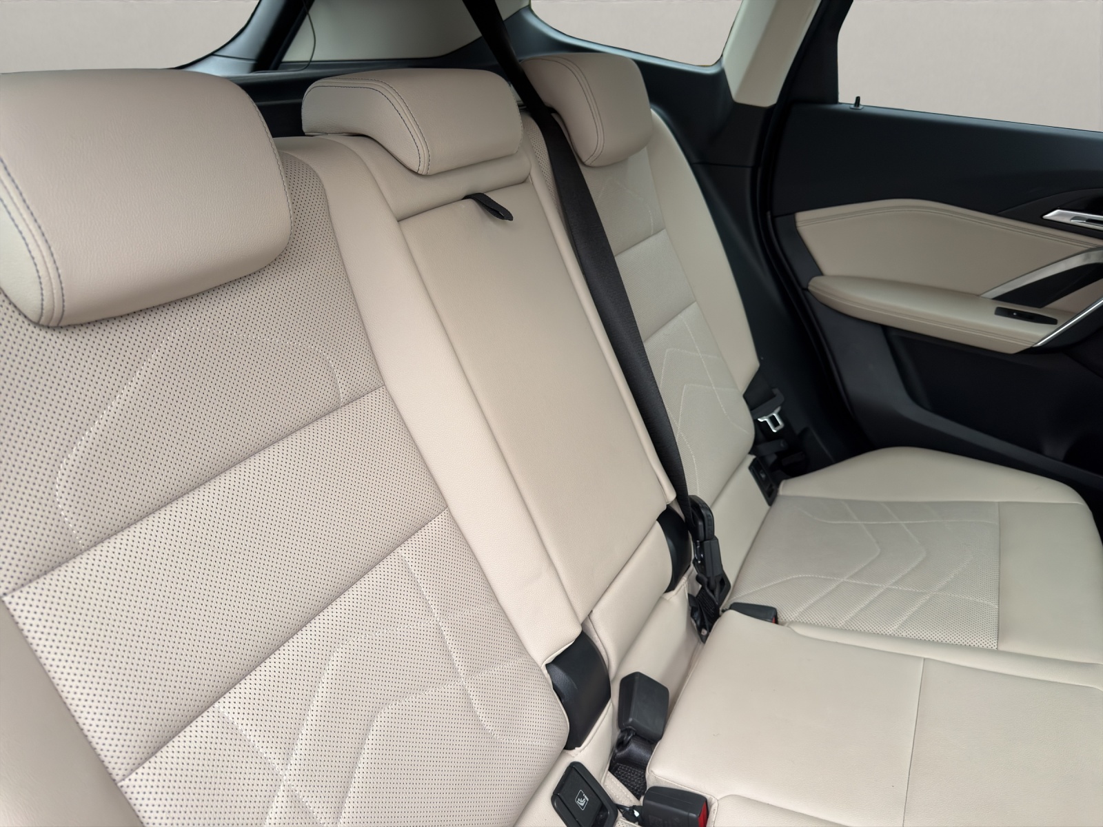 BMW X1 18d sDrive Pack xLine-image-9