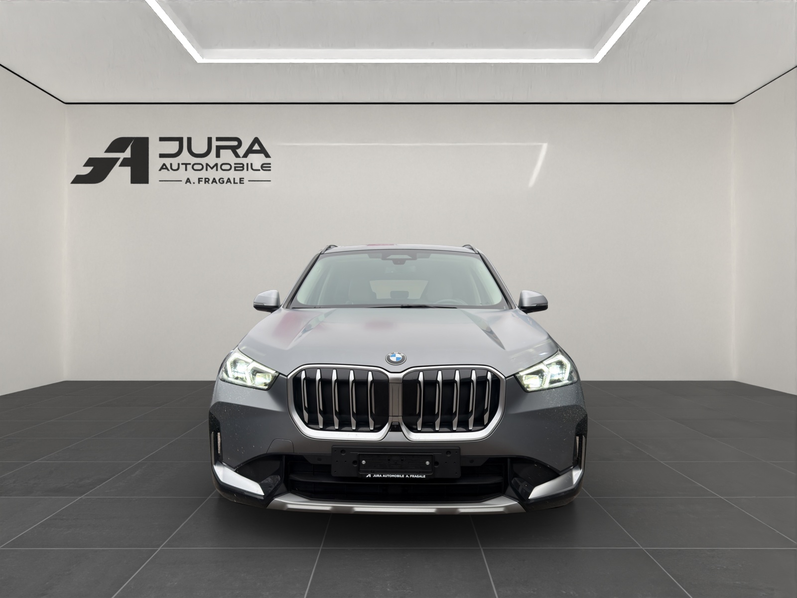 BMW X1 18d sDrive Pack xLine-image-2