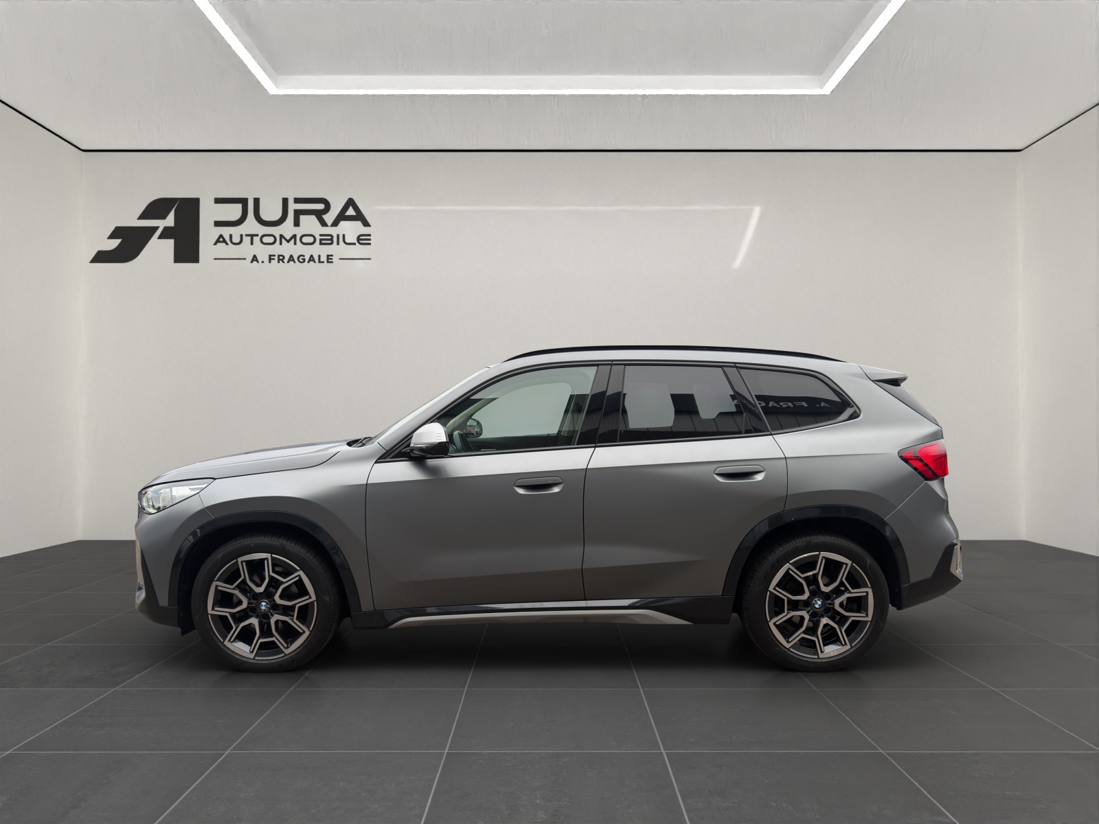 BMW X1 18d sDrive Pack xLine-image-3