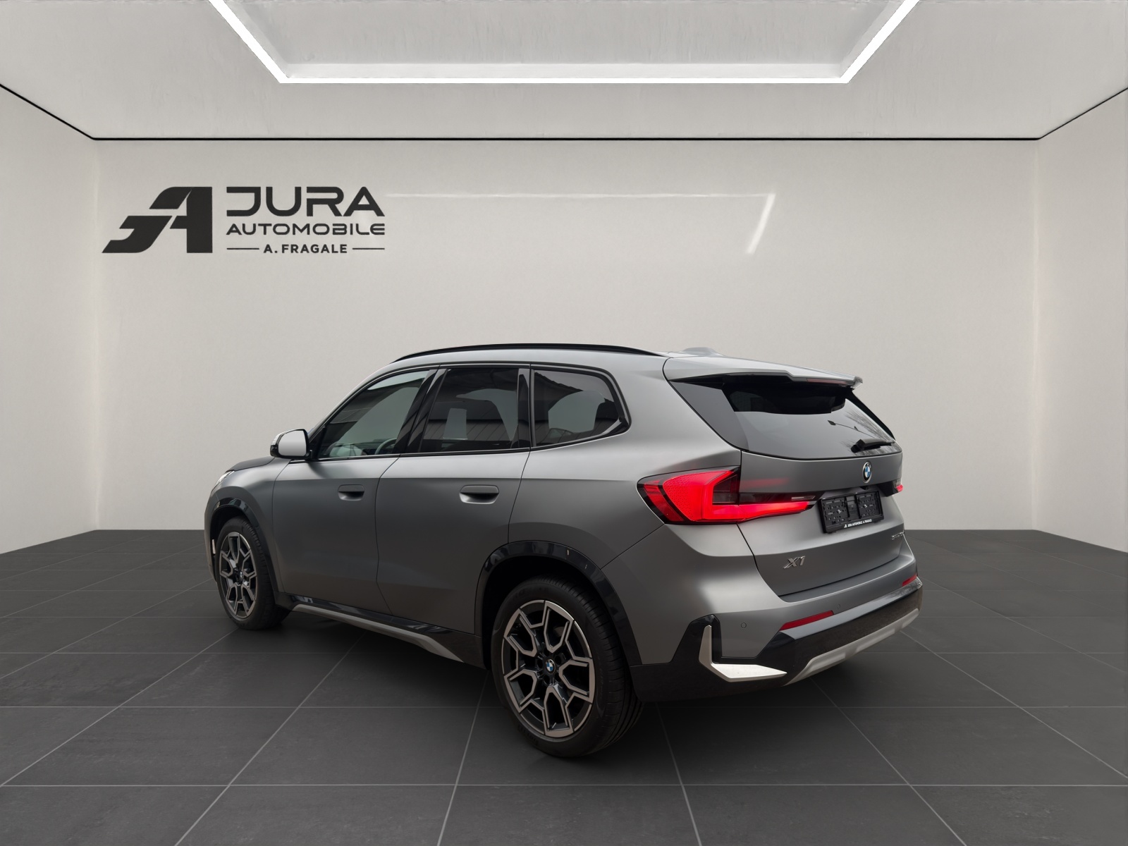 BMW X1 18d sDrive Pack xLine-image-4