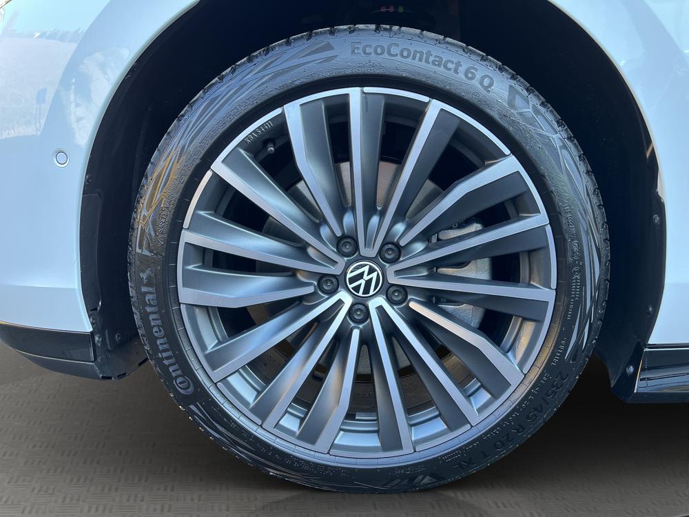 VW ID.7 Tourer GTX 86 kWh GTX 4 Motion-image-12