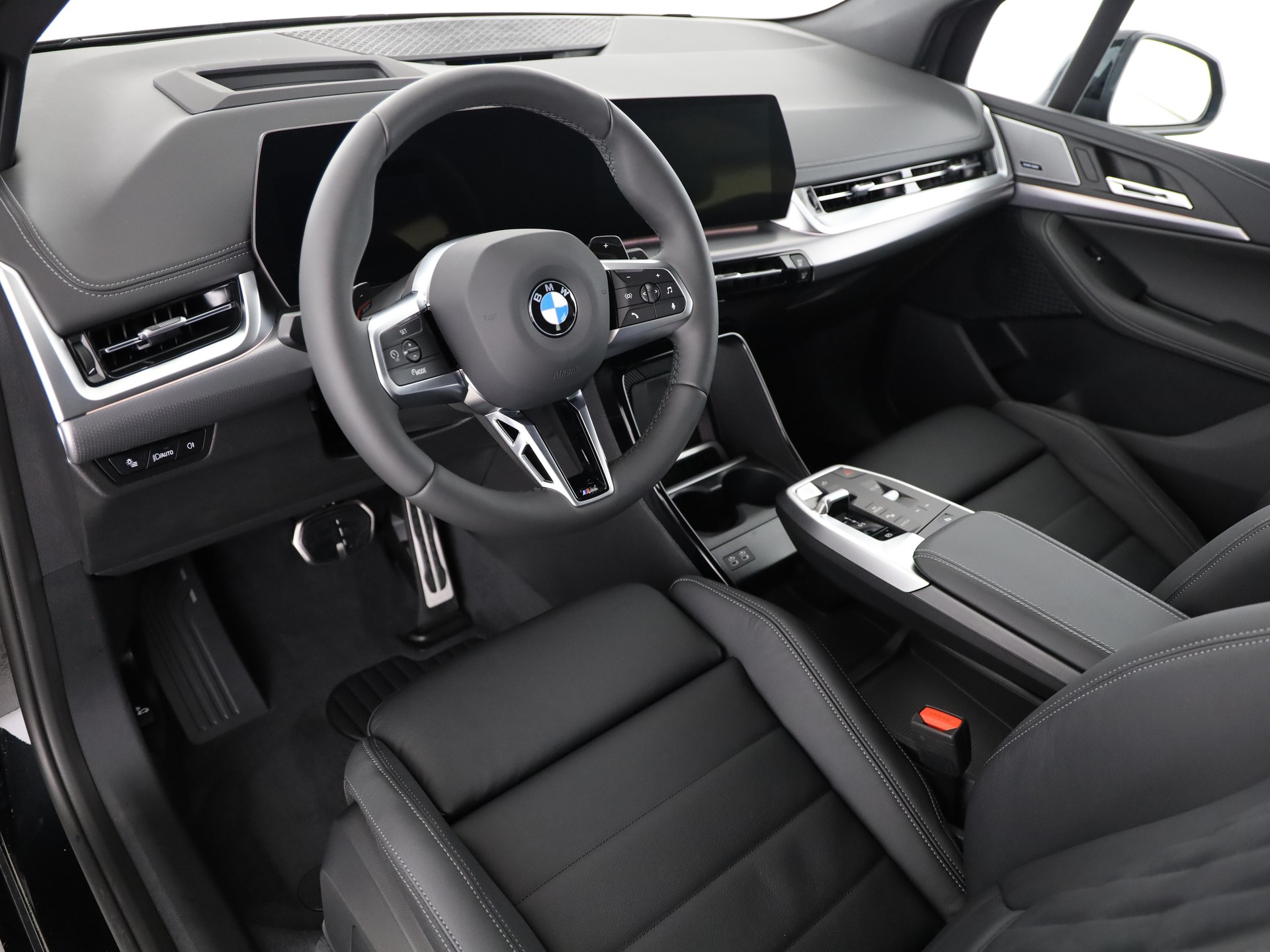 BMW 223i xDrive SDKG Active Tourer-image-12