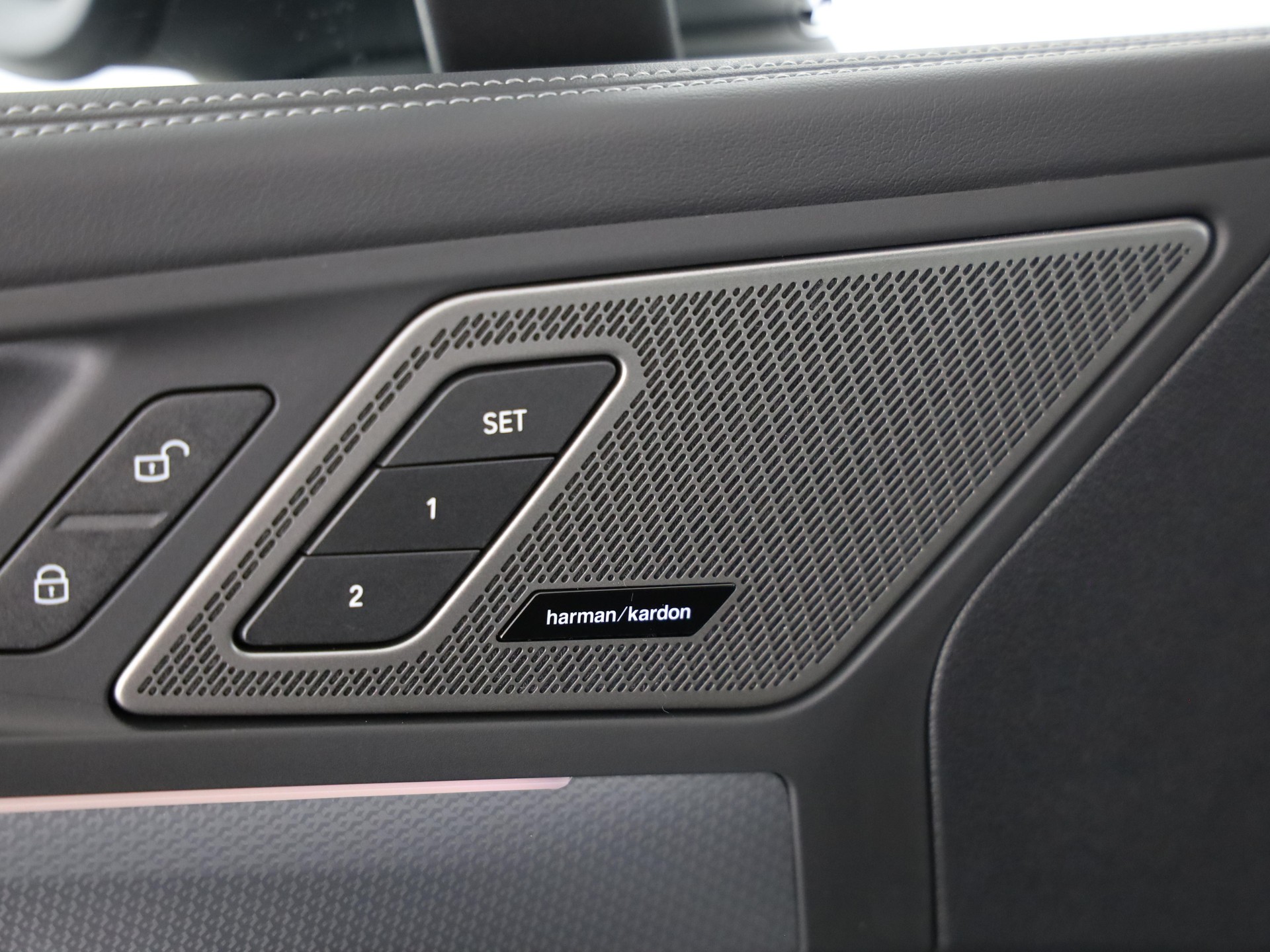 BMW 223i xDrive SDKG Active Tourer-image-10