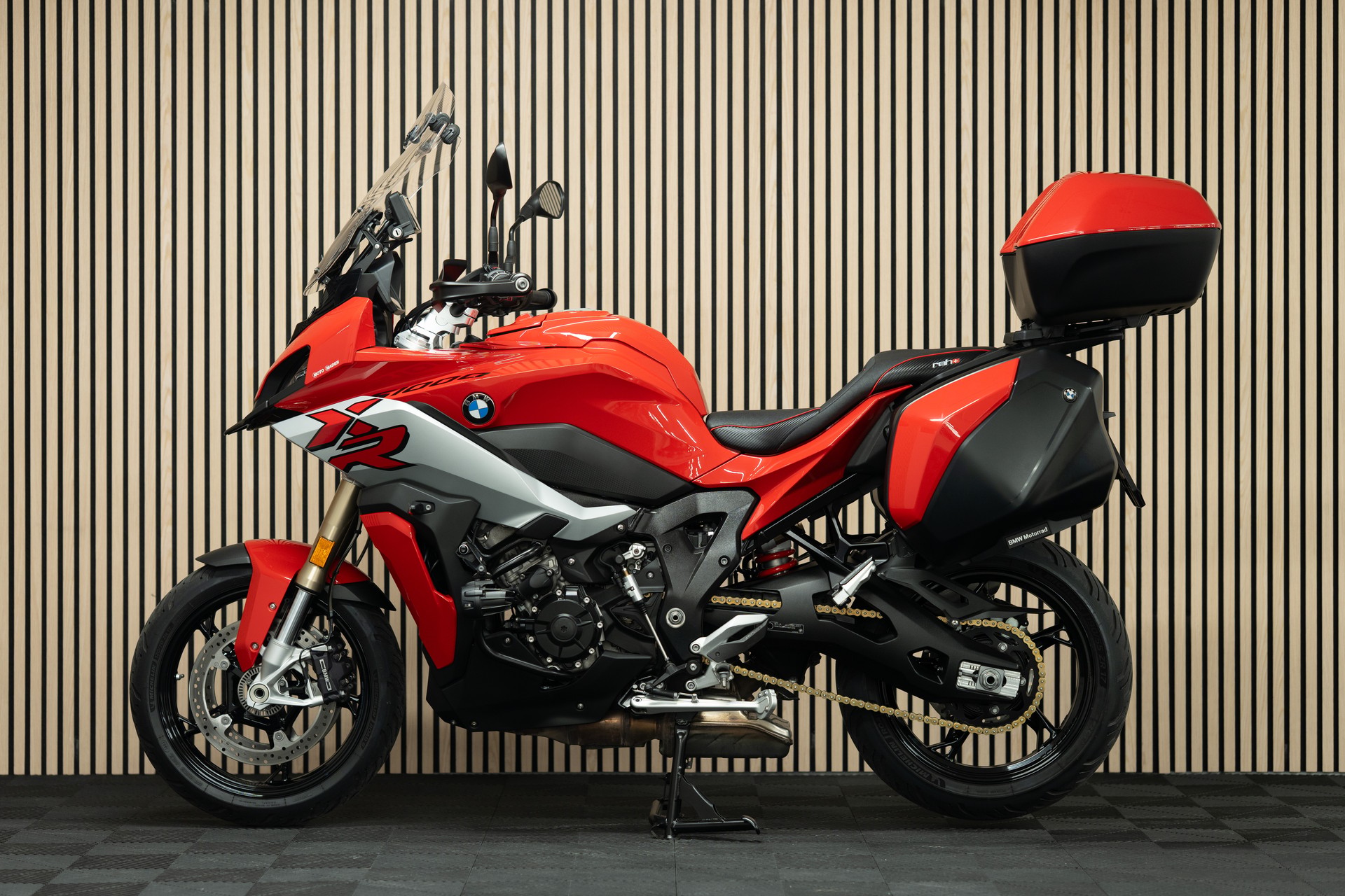 BMW S 1000 XR-showroom-element-1