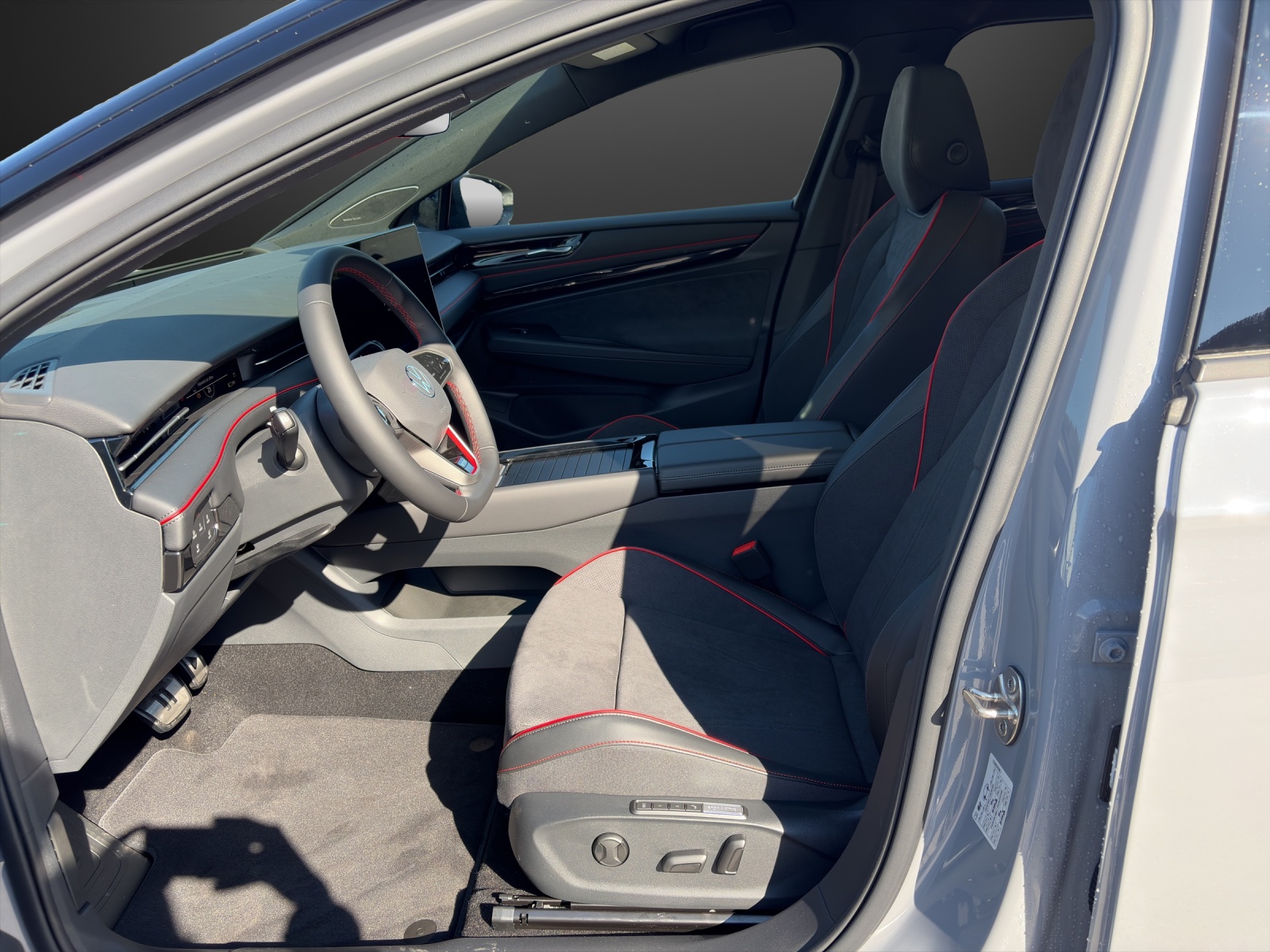 VW ID.7 Tourer GTX 86 kWh GTX 4 Motion-image-7