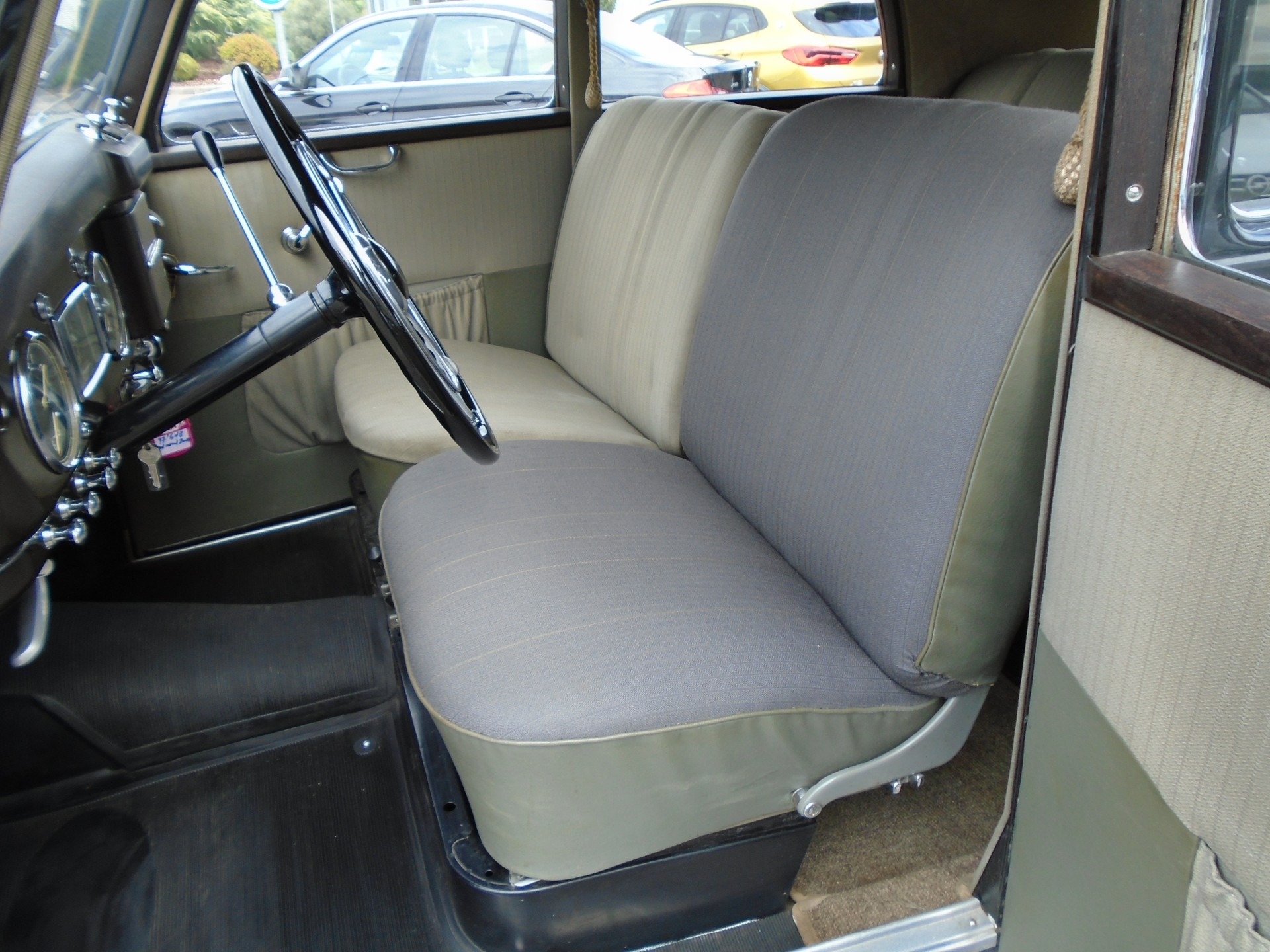 MERCEDES-BENZ 170 S-image-9