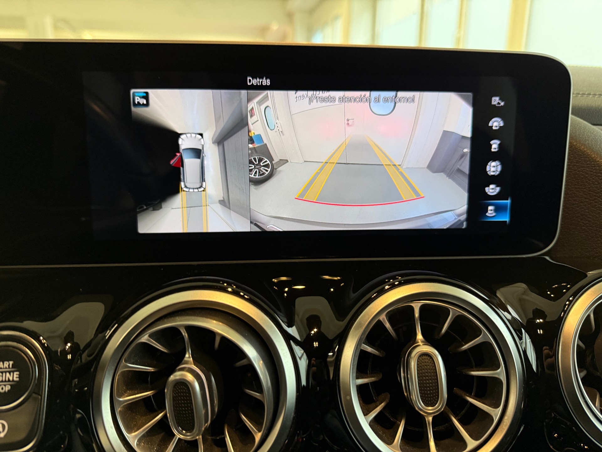 MERCEDES-BENZ B 220 4Matic AMG Line 7G-DCT-image-10