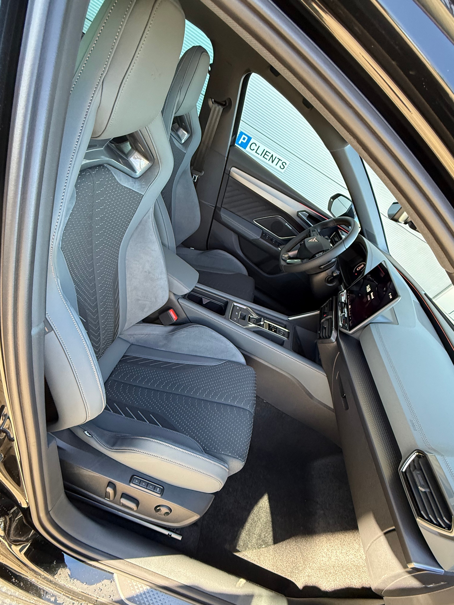 CUPRA LEON ST 2.0 TSI VZ DSG 4Drive / VENDUE VERKAUFT-image-8