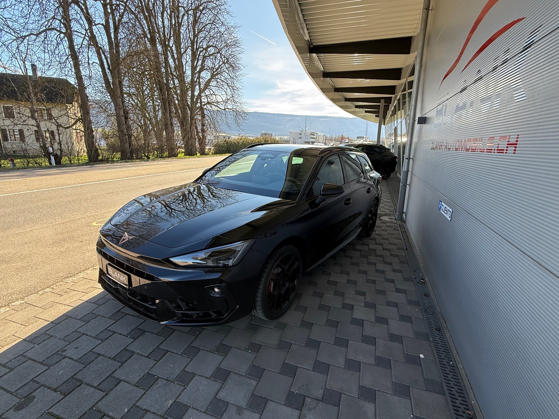 CUPRA LEON ST 2.0 TSI VZ DSG 4Drive / VENDUE VERKAUFT-image-2