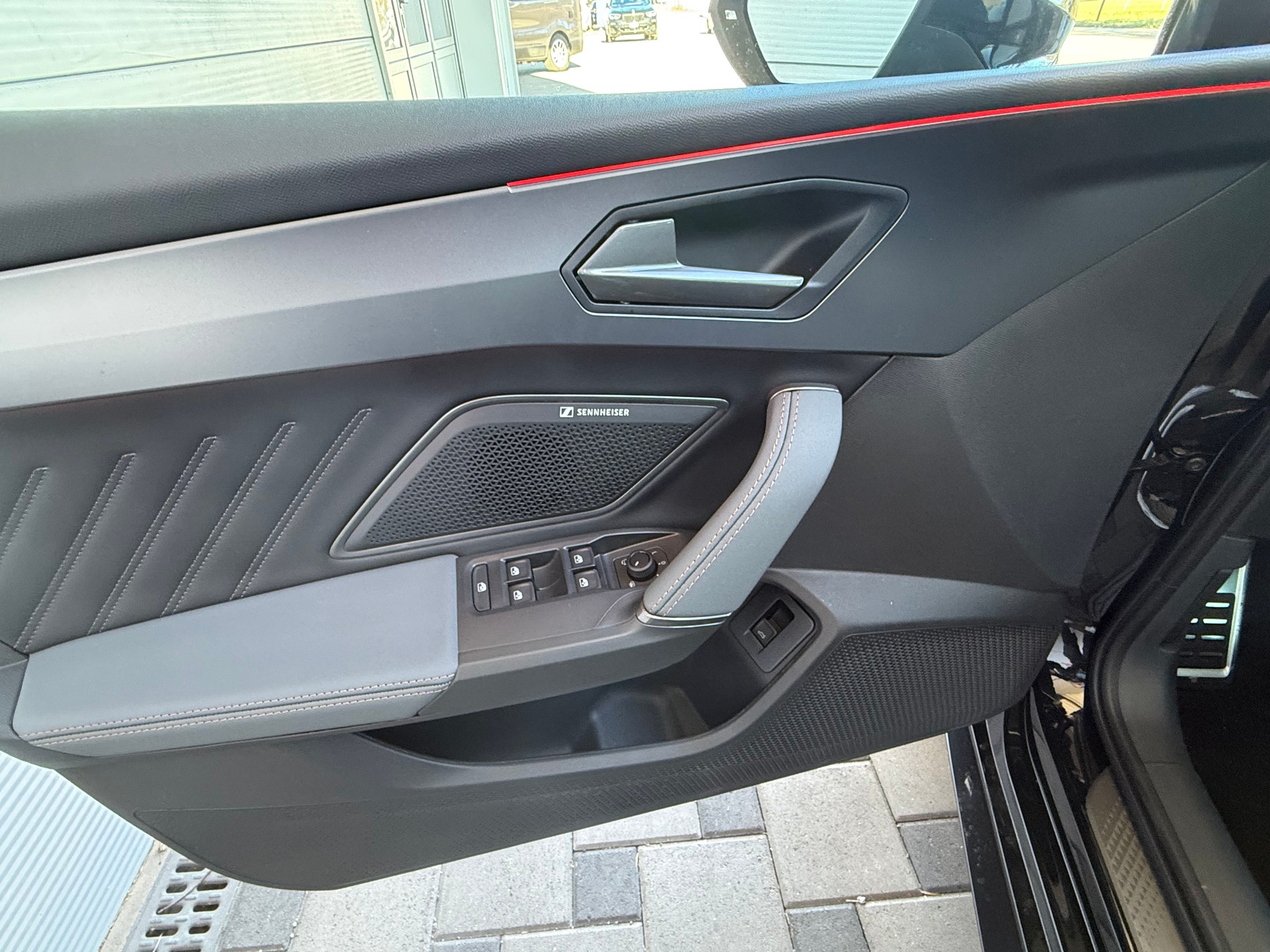 CUPRA LEON ST 2.0 TSI VZ DSG 4Drive / VENDUE VERKAUFT-image-10