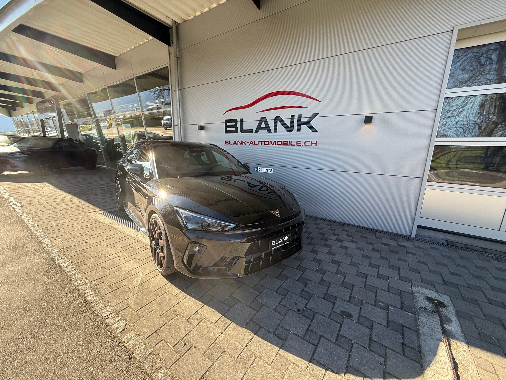 CUPRA LEON ST 2.0 TSI VZ DSG 4Drive / VENDUE VERKAUFT-image-1