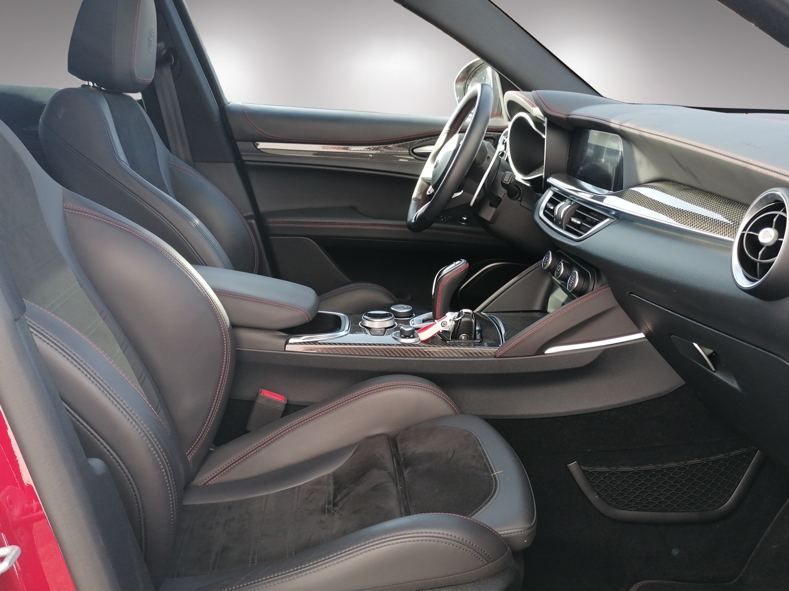 ALFA ROMEO Stelvio 2.9 V6 Biturbo Q4 Quadrifoglio-image-5