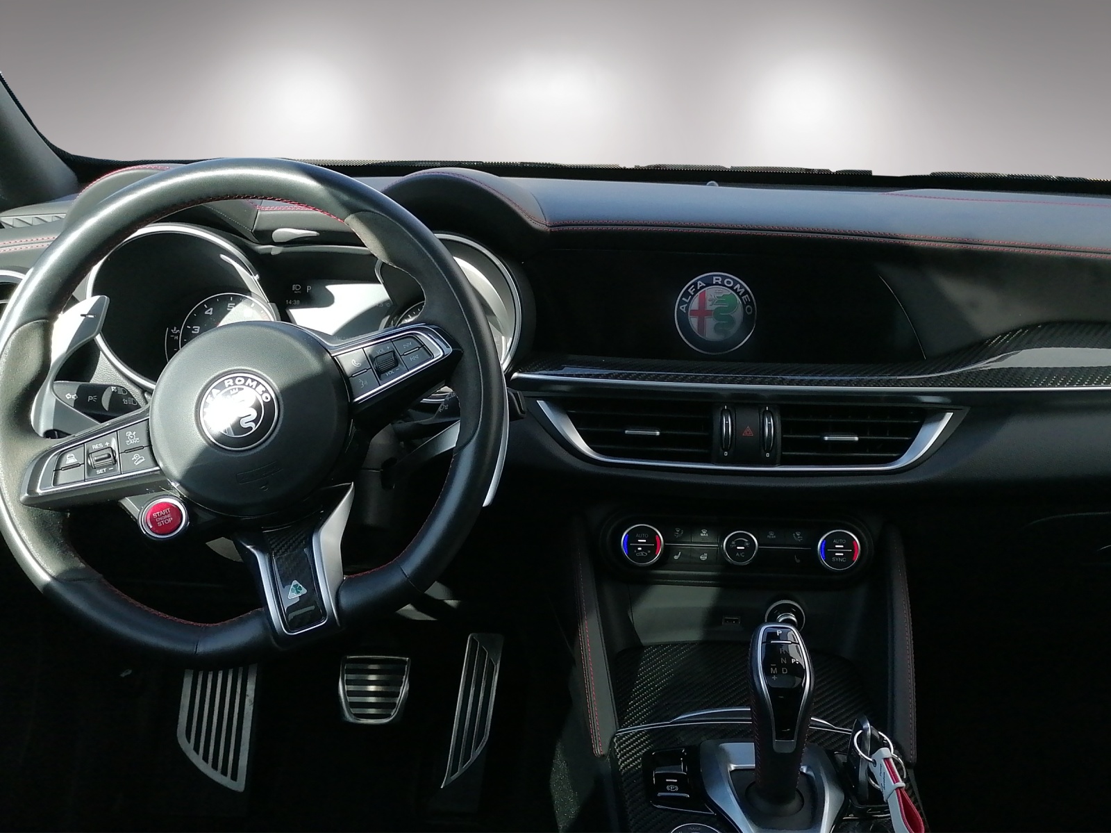 ALFA ROMEO Stelvio 2.9 V6 Biturbo Q4 Quadrifoglio-image-4