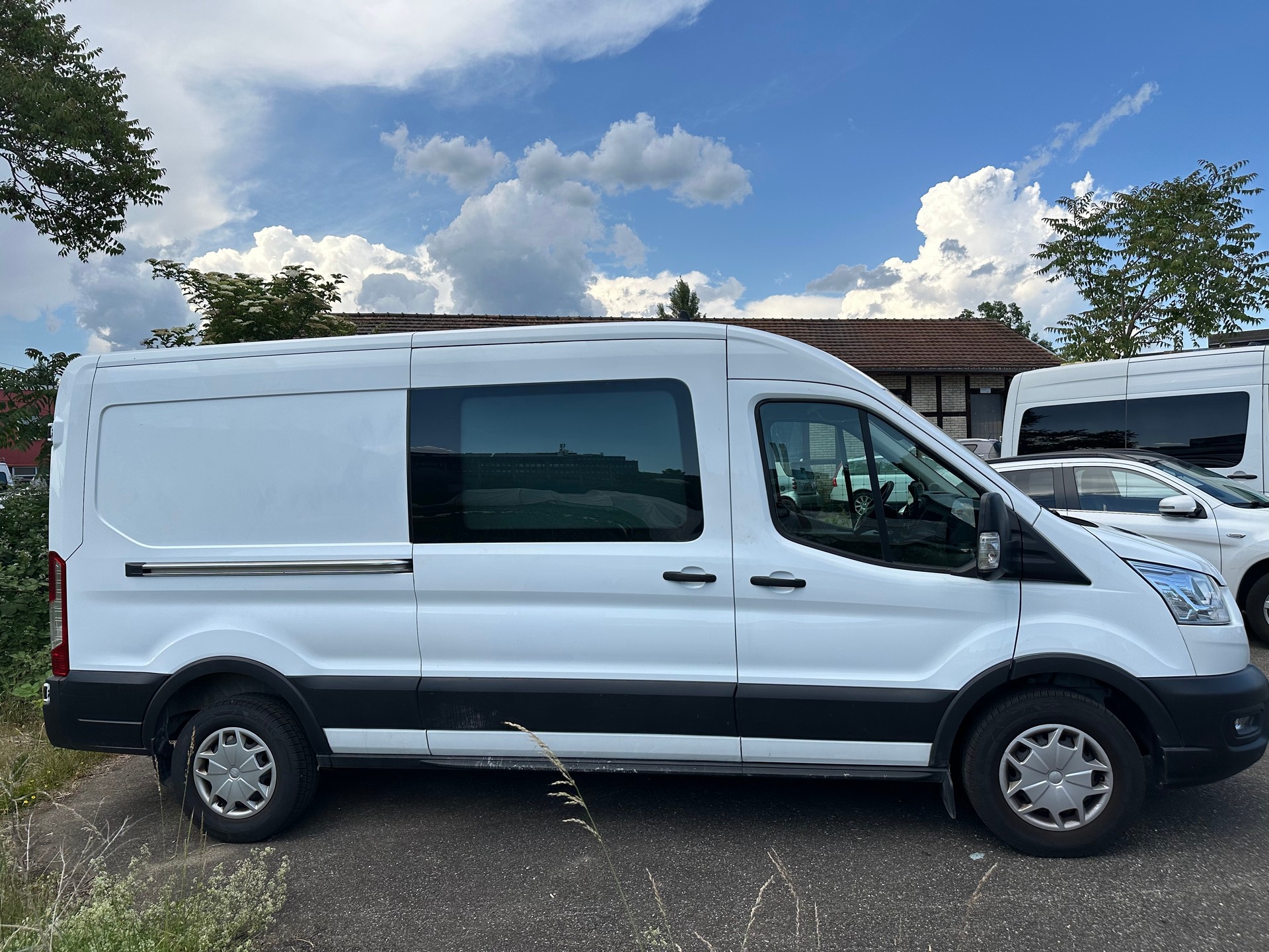 FORD Transit Van 350 L3 Trend 2.0 TDCi 185 FWD-image-4
