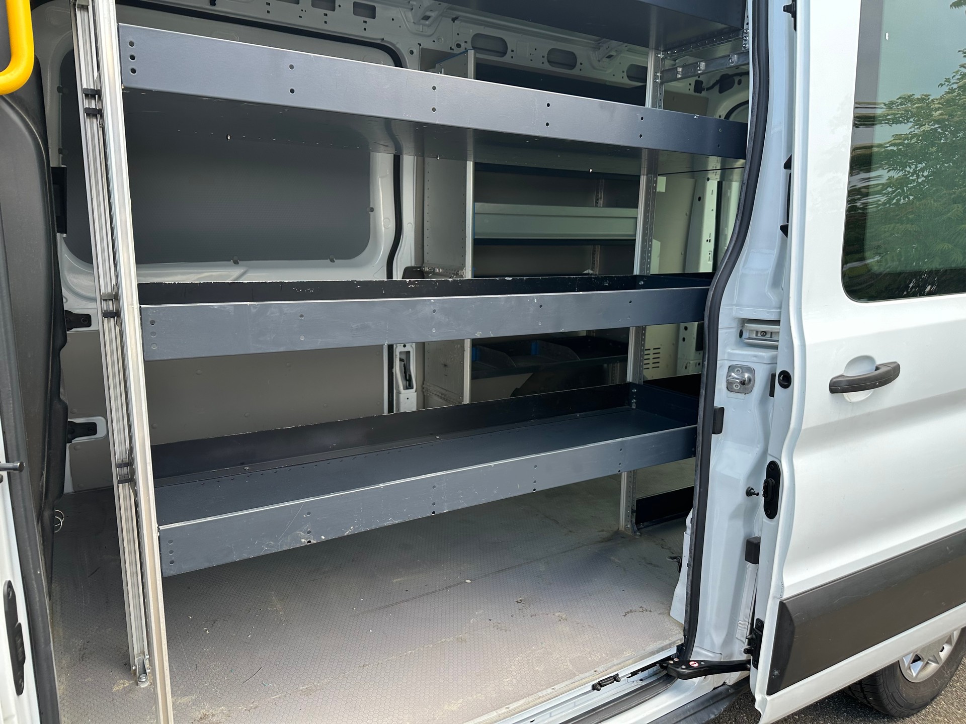 FORD Transit Van 350 L3 Trend 2.0 TDCi 185 FWD-image-11