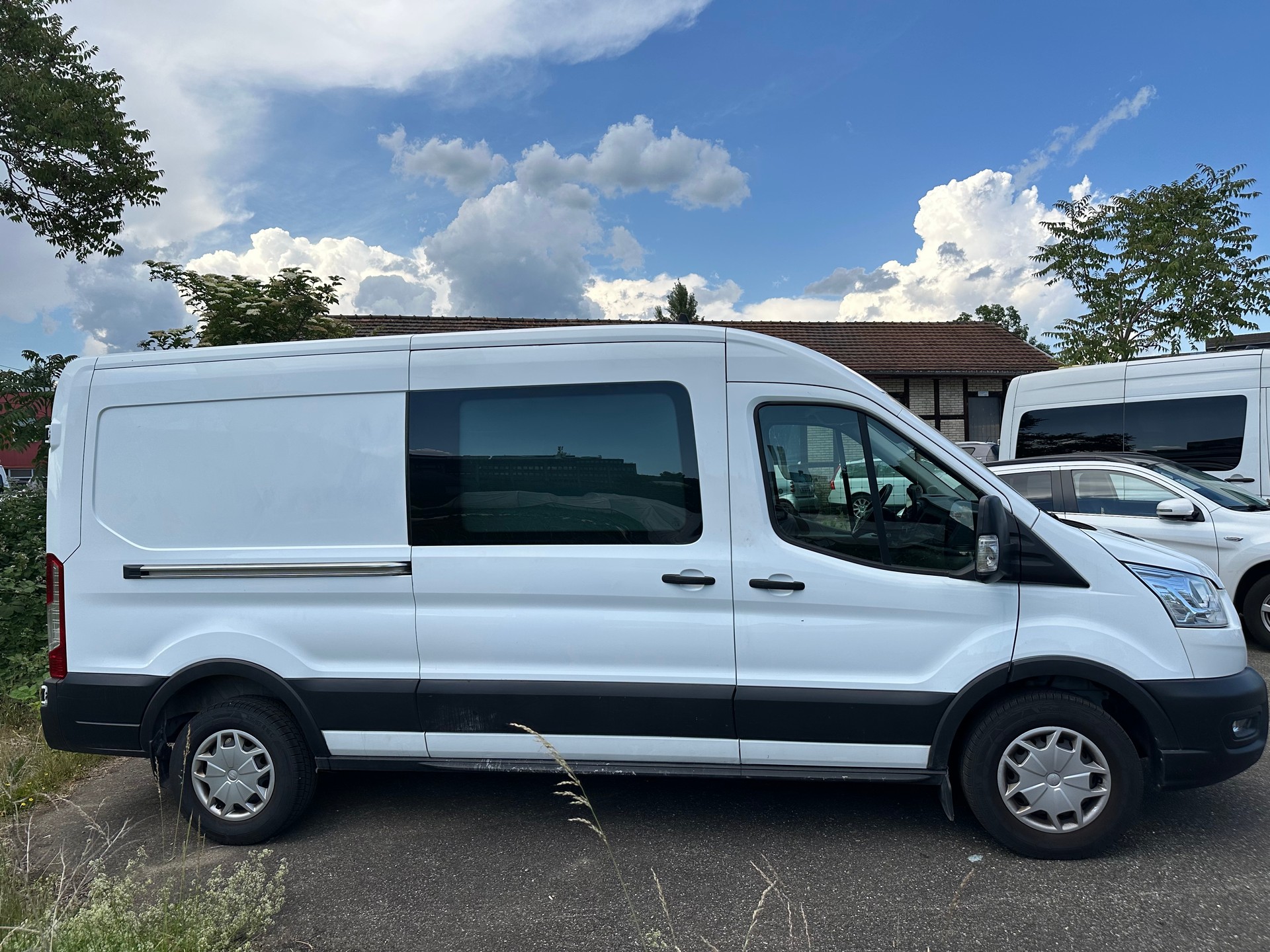 FORD Transit Van 350 L3 Trend 2.0 TDCi 185 FWD-showroom-element-3