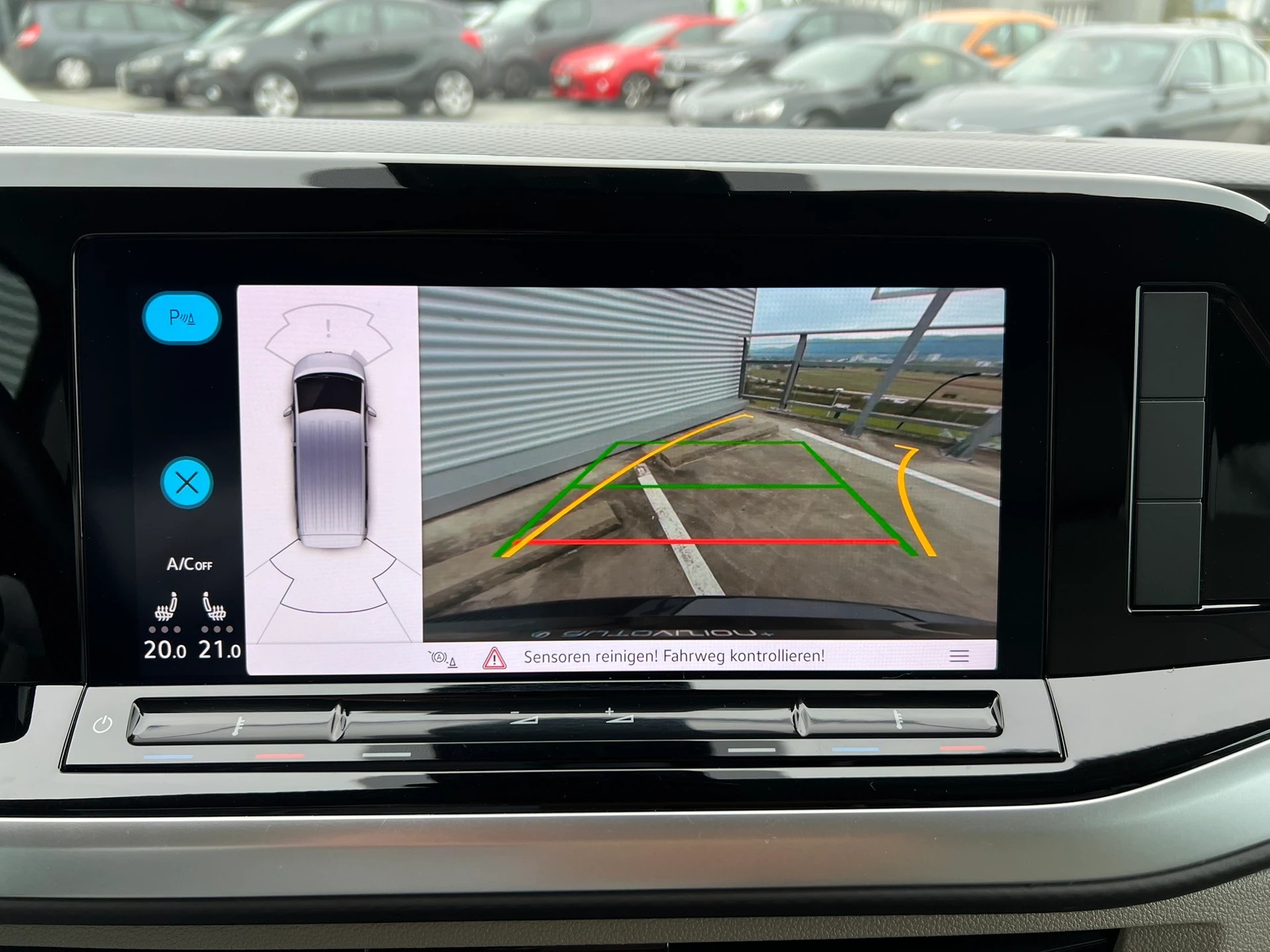 VW MULTIVAN 2.0 TSI LIFE SPORT BLACK DSG l 204 PS-image-21