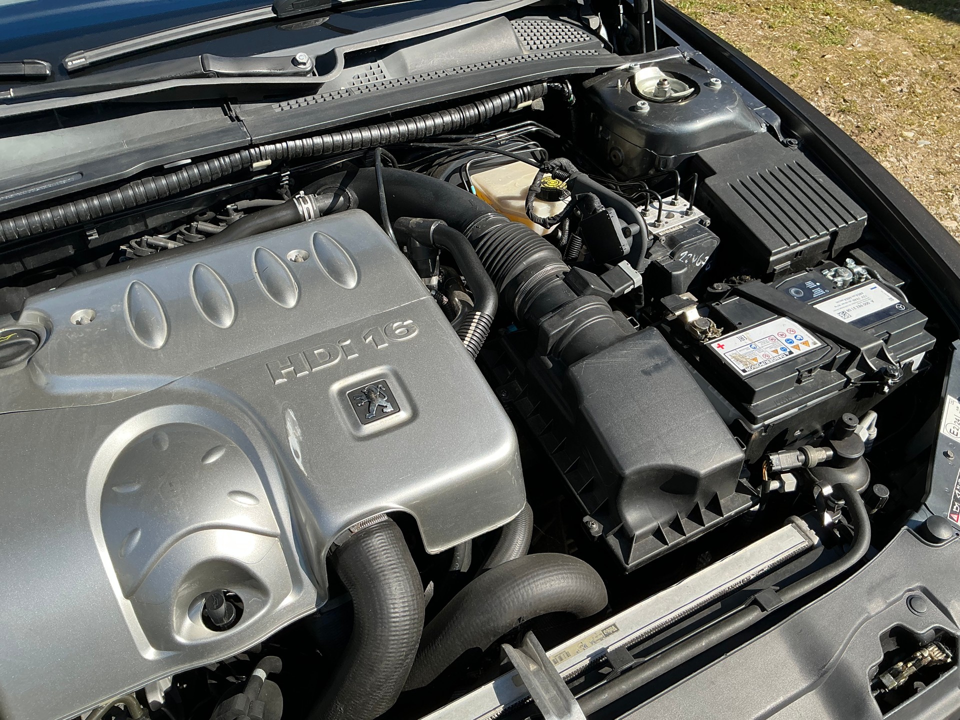 PEUGEOT 406 Coupé 2.2 HDI-image-18