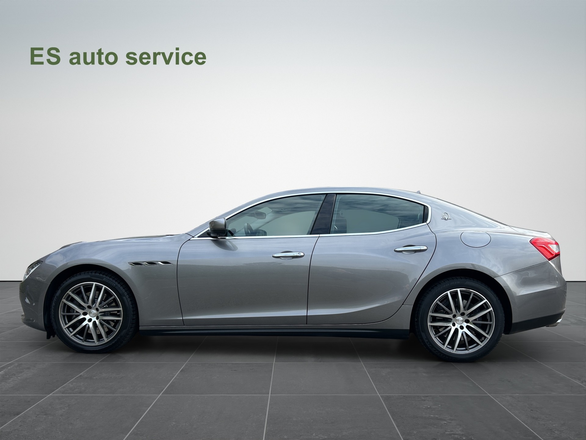 MASERATI Ghibli D 3.0 V6 Automatica-image-2