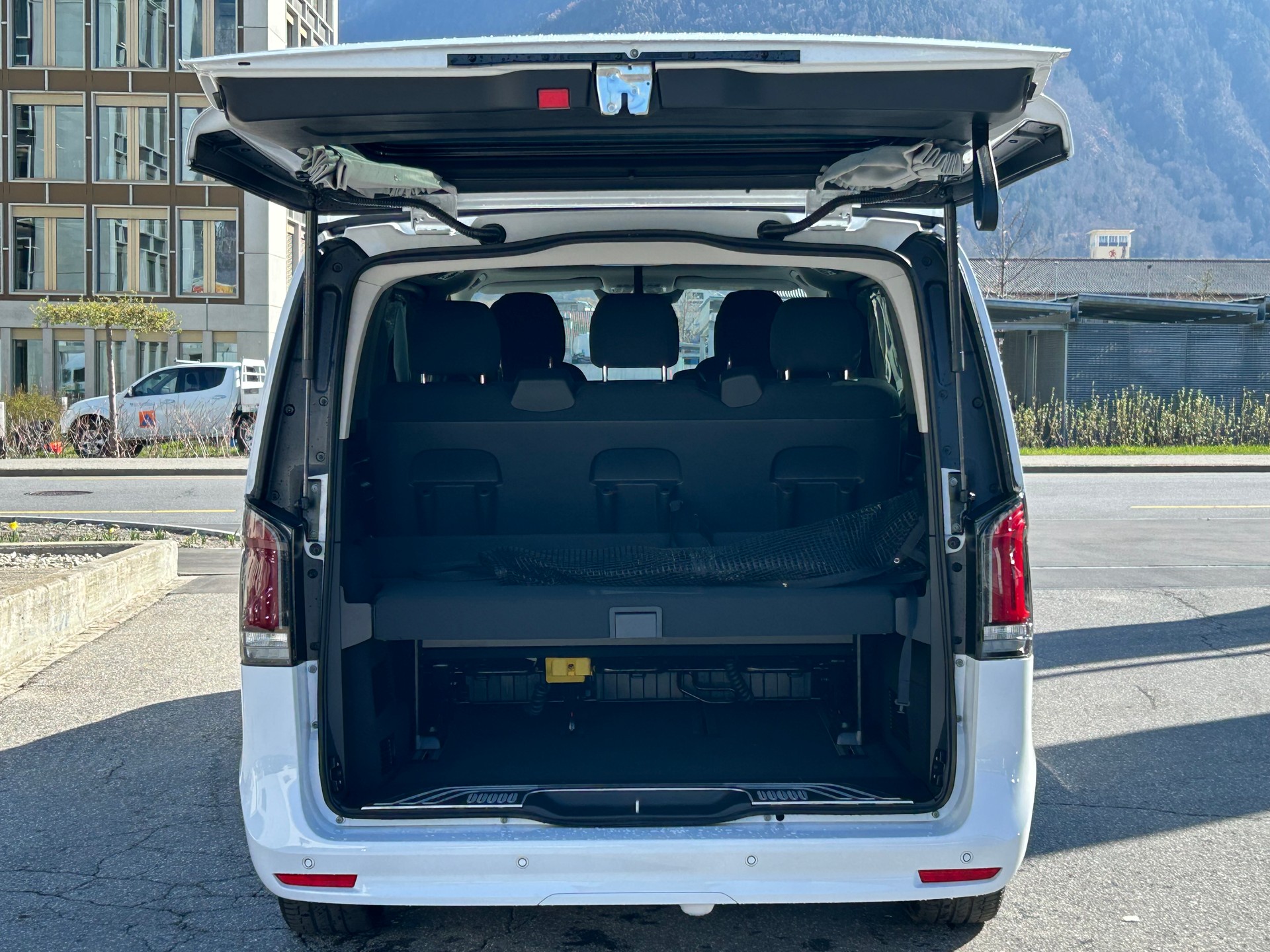 MERCEDES-BENZ Marco Polo HORIZON V250 d lang 4Matic-image-10